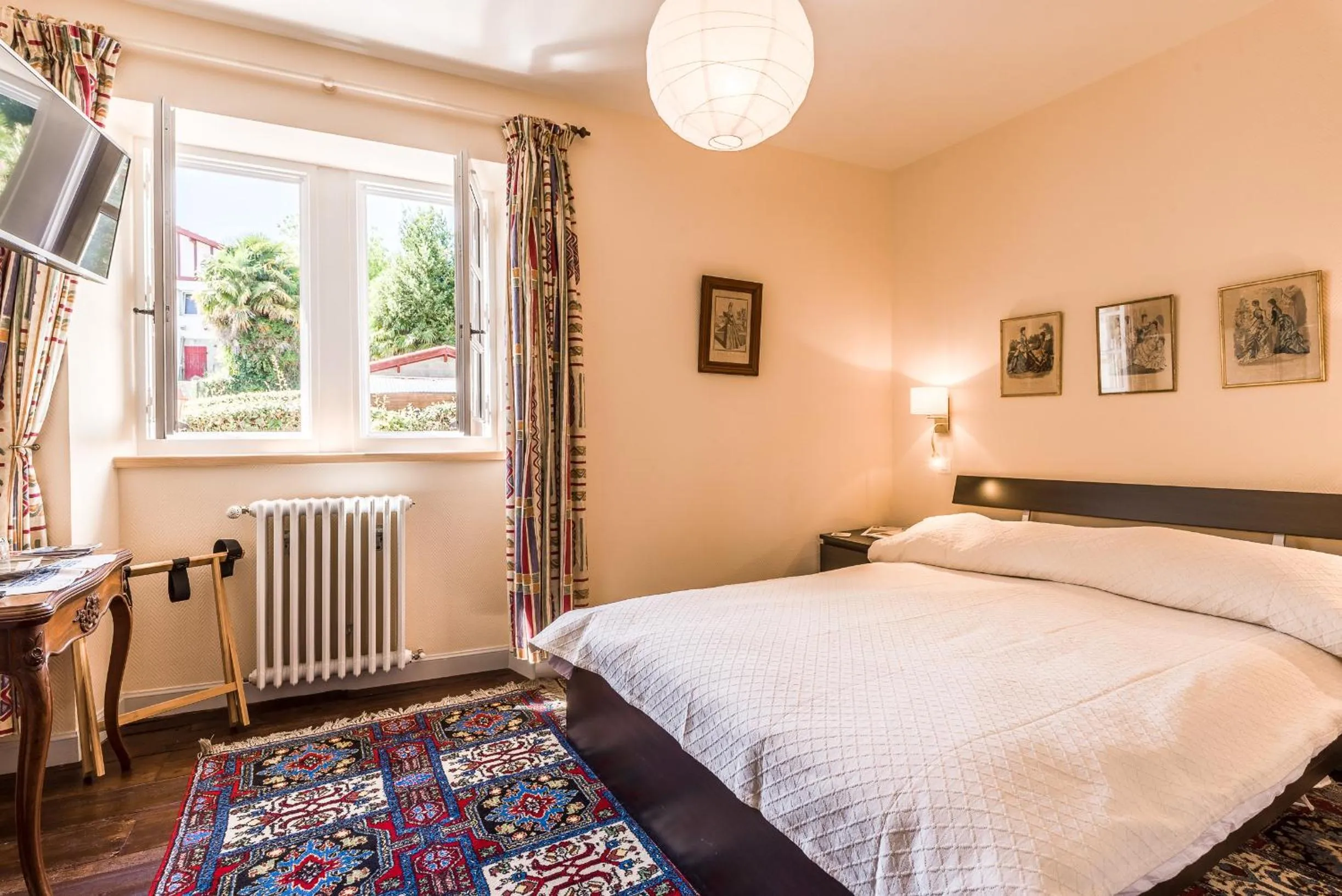 Photo of the whole room in Aita Baita