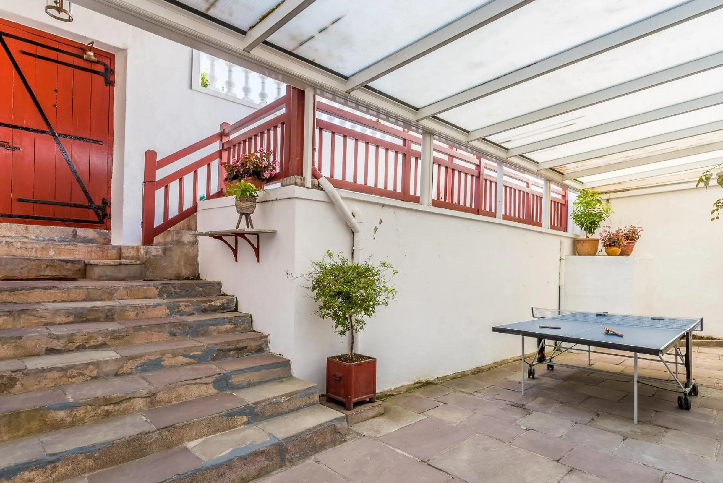 Facade/entrance in Aita Baita