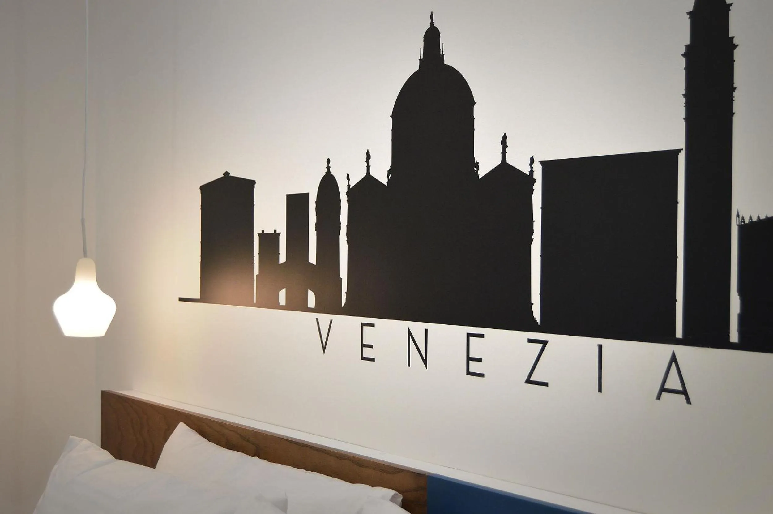 Napoli Central Station Studio