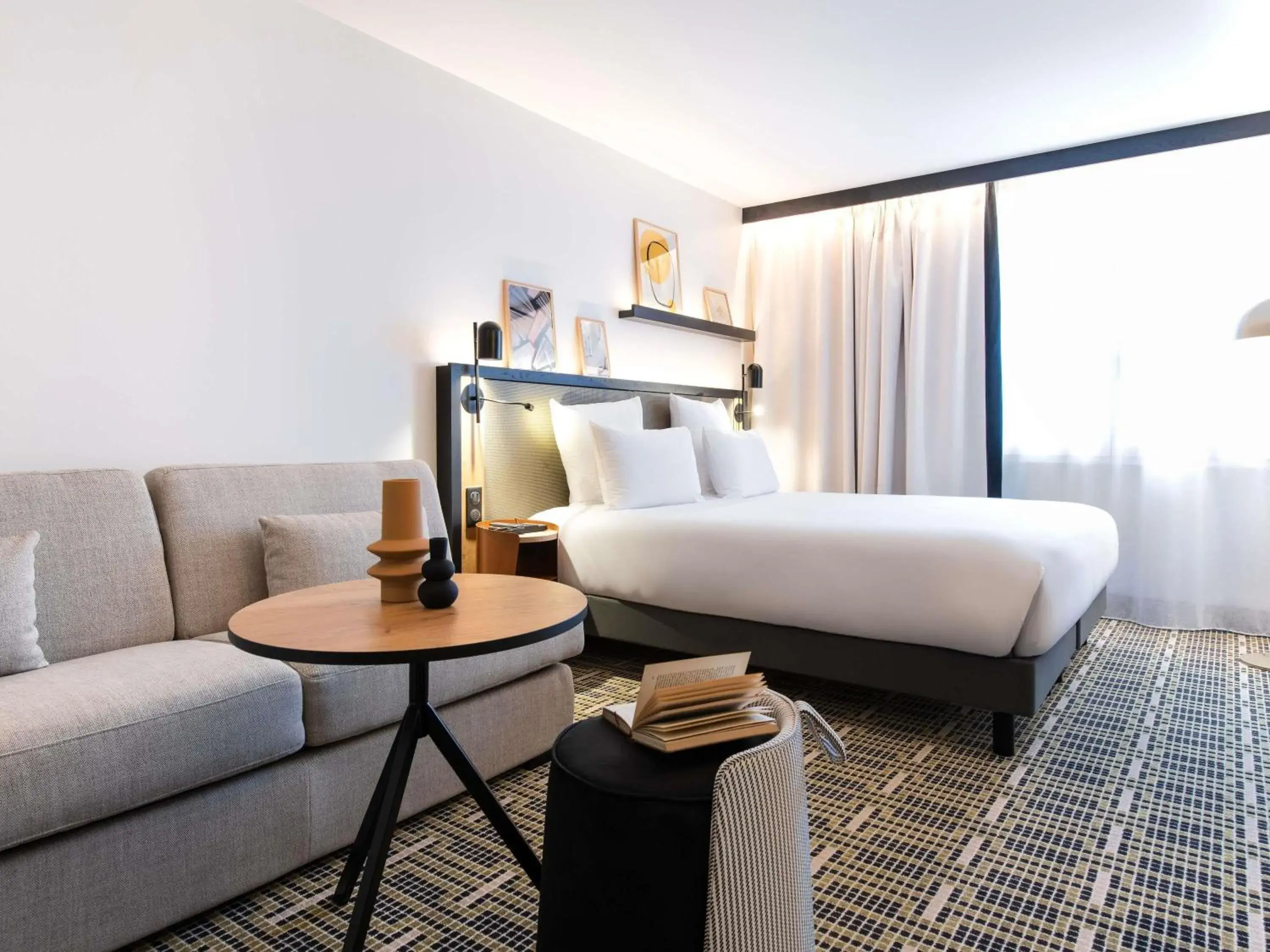 Bedroom, Bed in Mercure Paris Bercy Bibliothèque Bedroom, Bed in Mercure Paris Bercy Bibliothèque