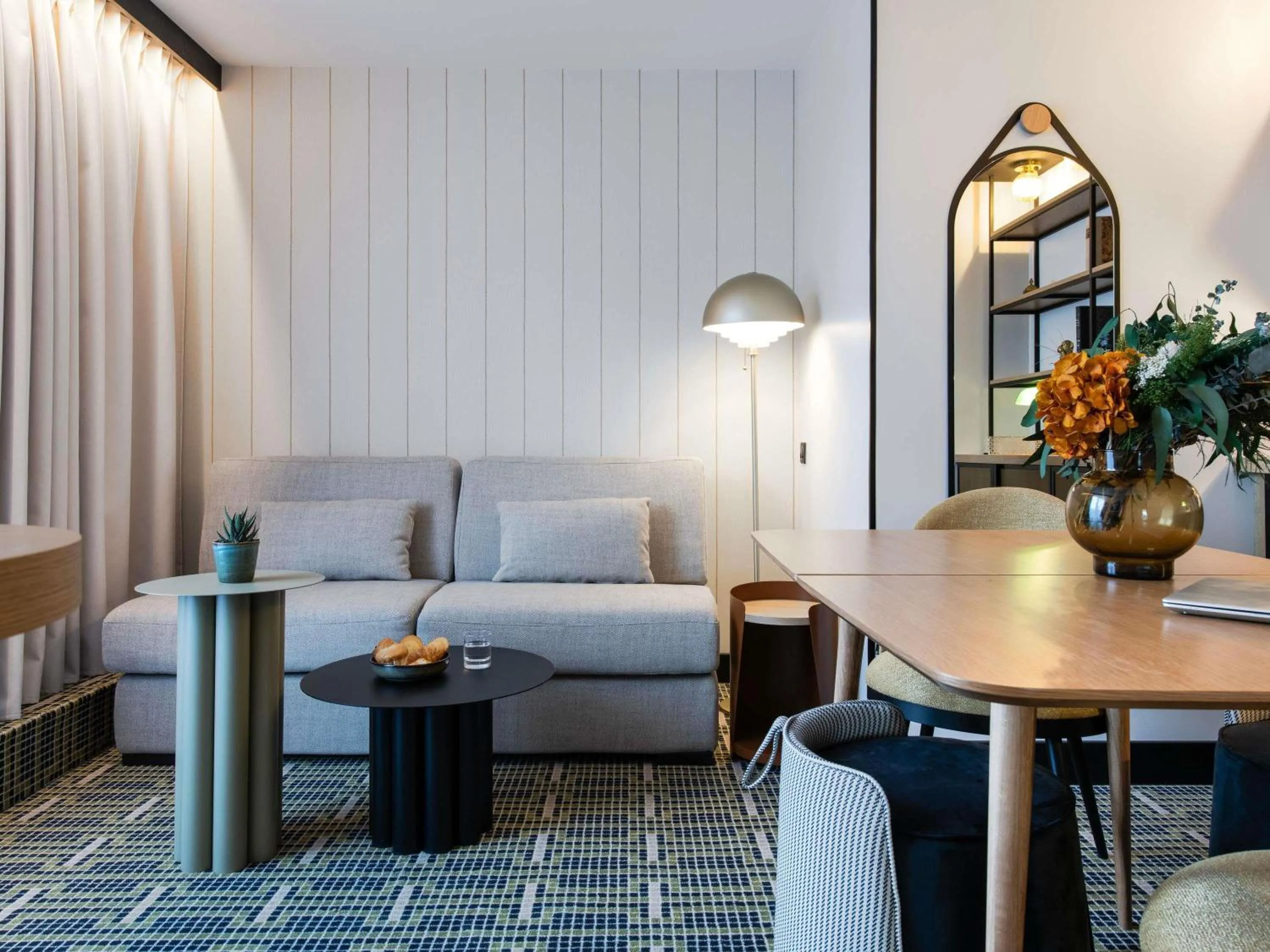 Bedroom in Mercure Paris Bercy Bibliothèque