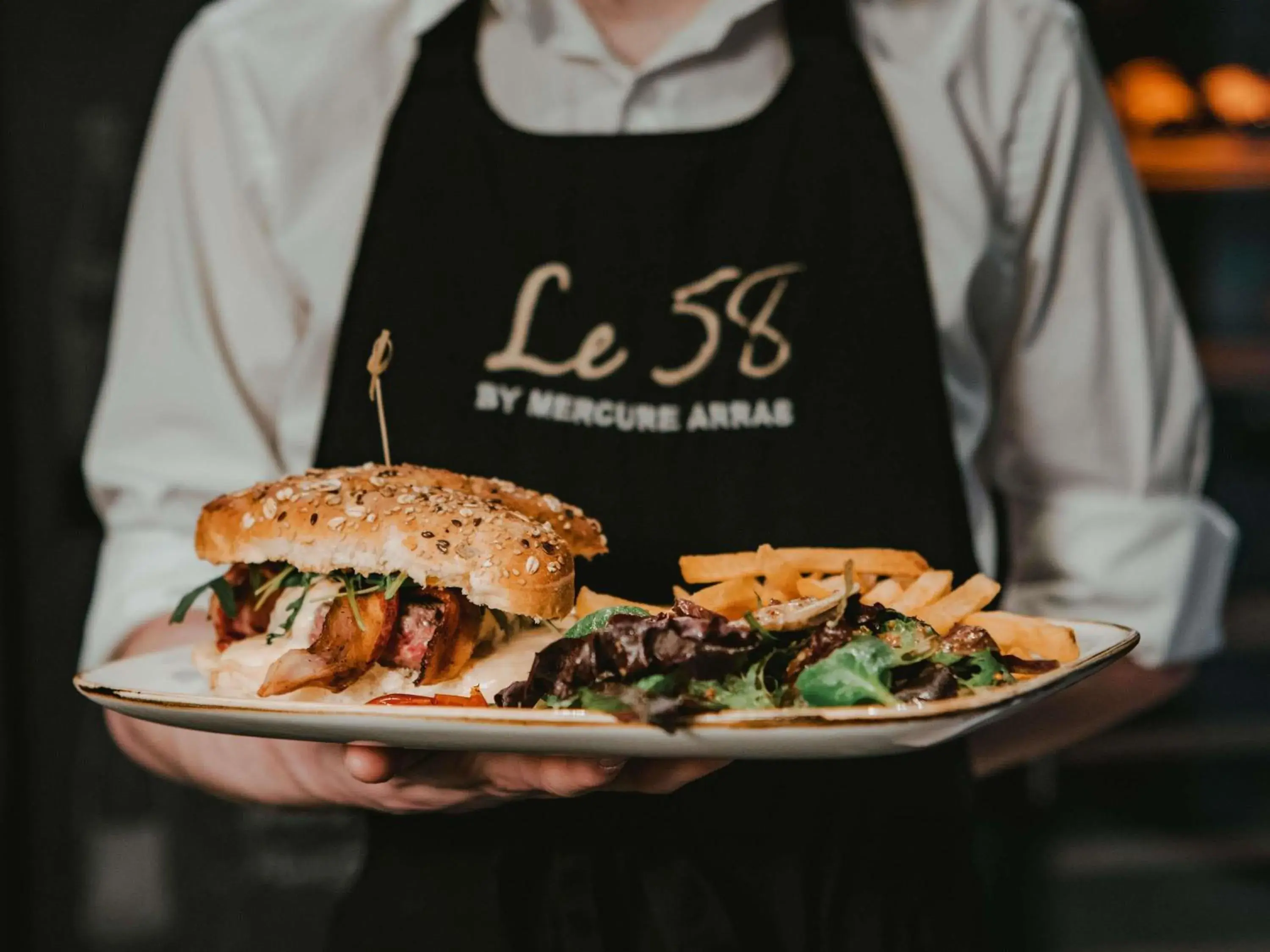 Restaurant/places to eat in Mercure Arras Centre Gare Restaurant/places to eat in Mercure Arras Centre Gare