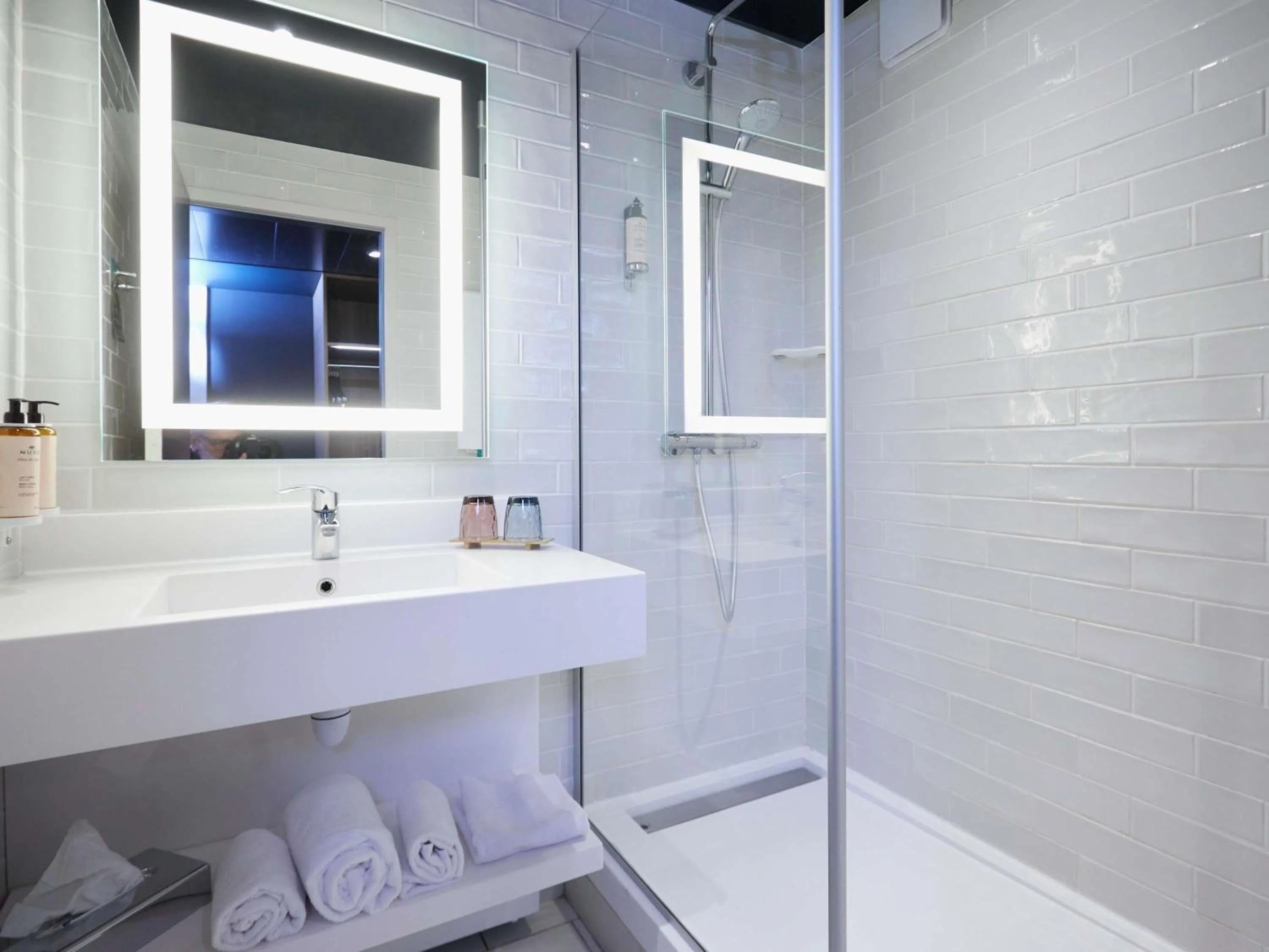 Bedroom in Mercure Arras Centre Gare