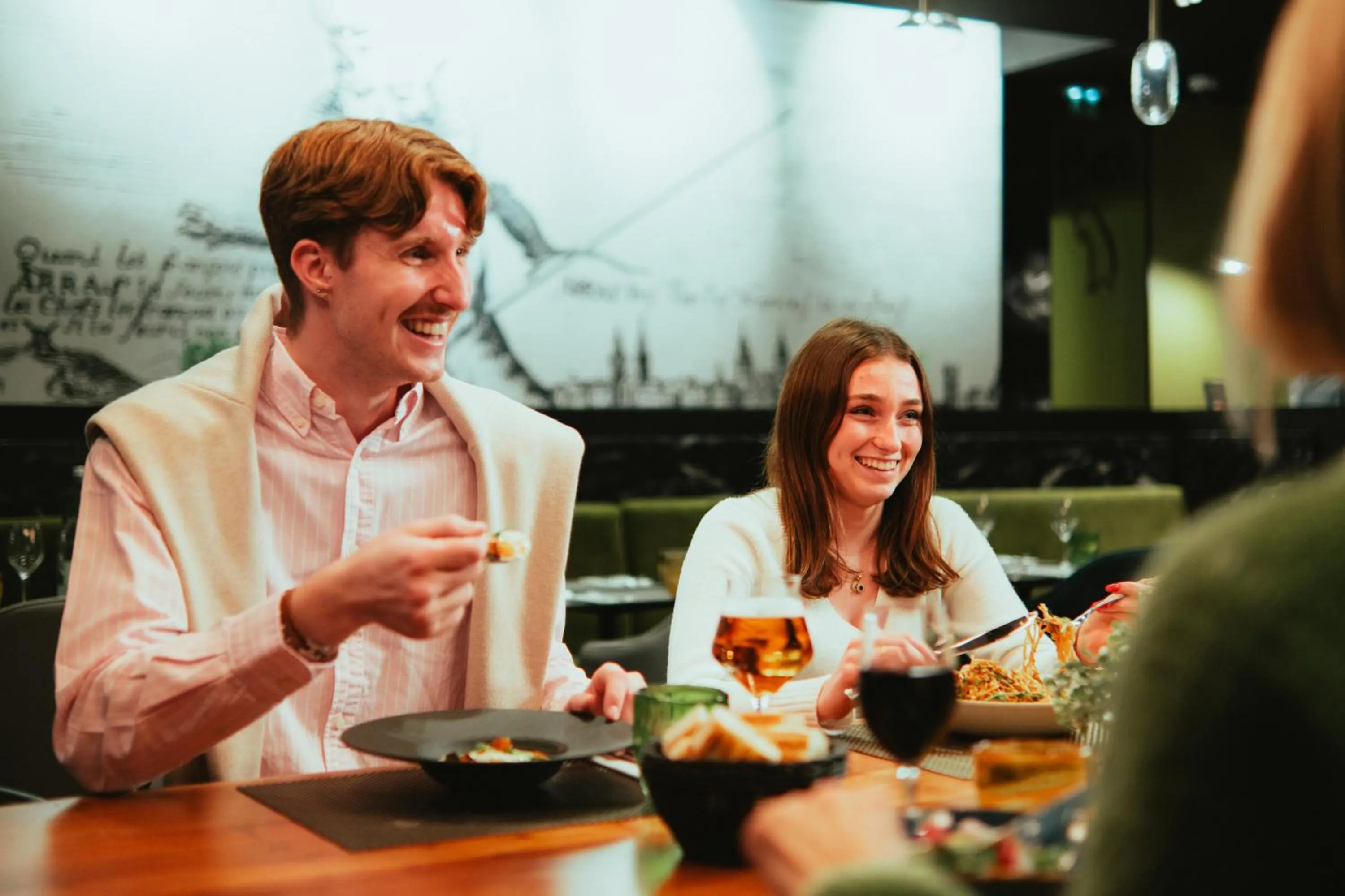 Restaurant/places to eat in Mercure Arras Centre Gare