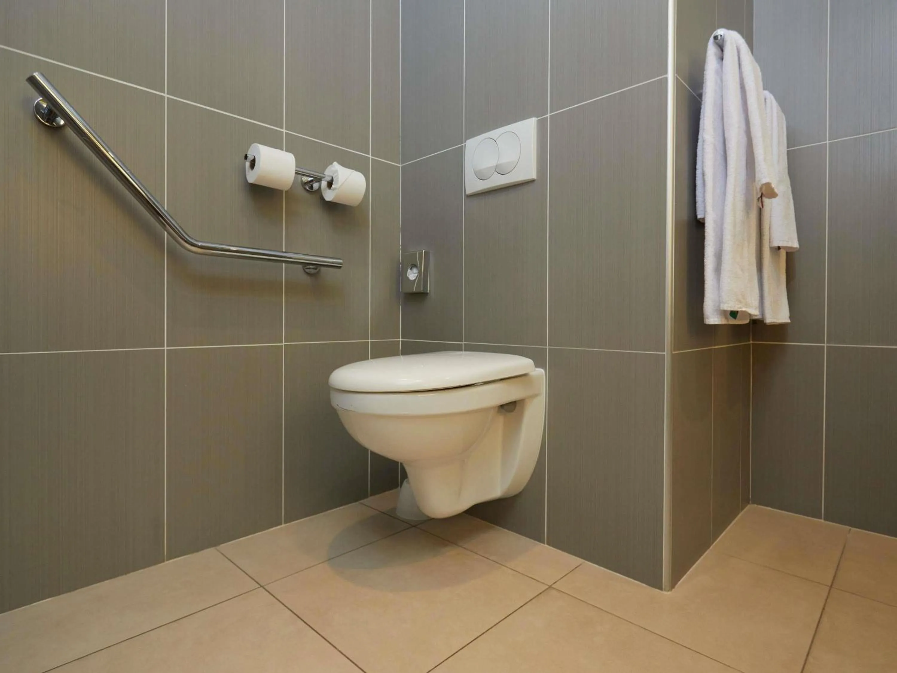 Bedroom in Mercure Arras Centre Gare