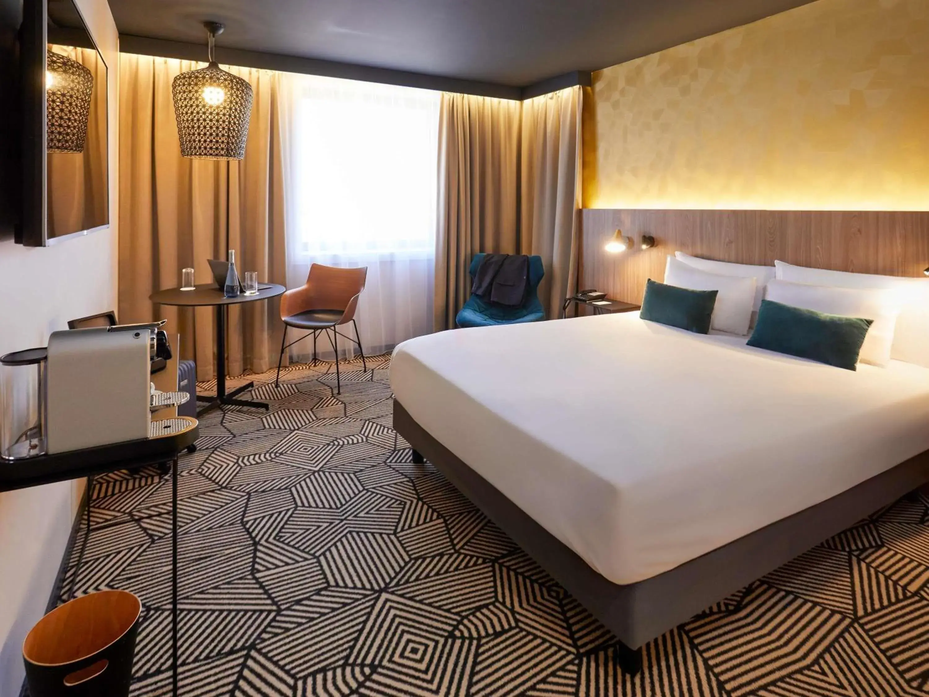 Property building, Bed in Mercure Arras Centre Gare Property building, Bed in Mercure Arras Centre Gare