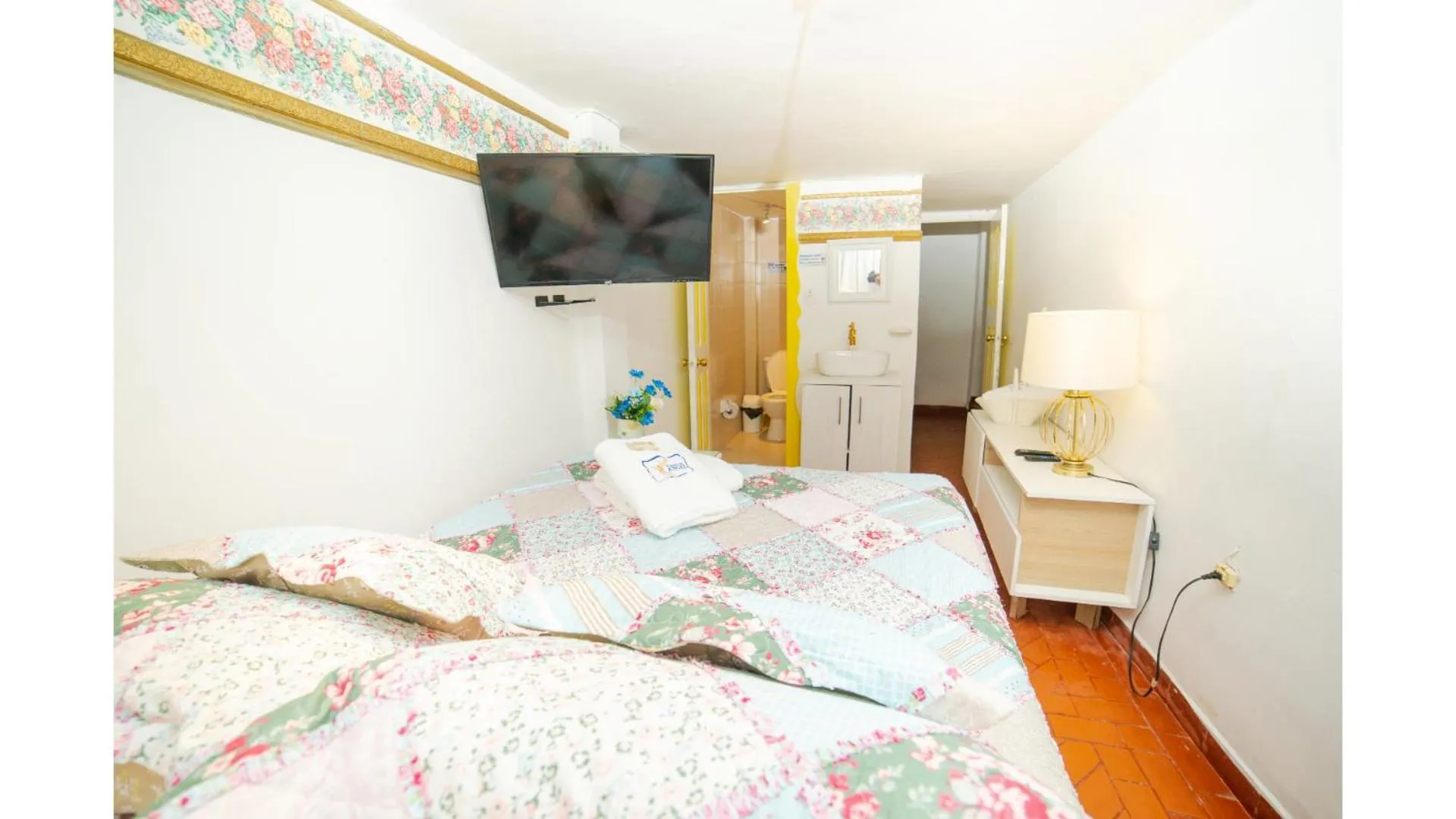 Bed in Posada del Angel