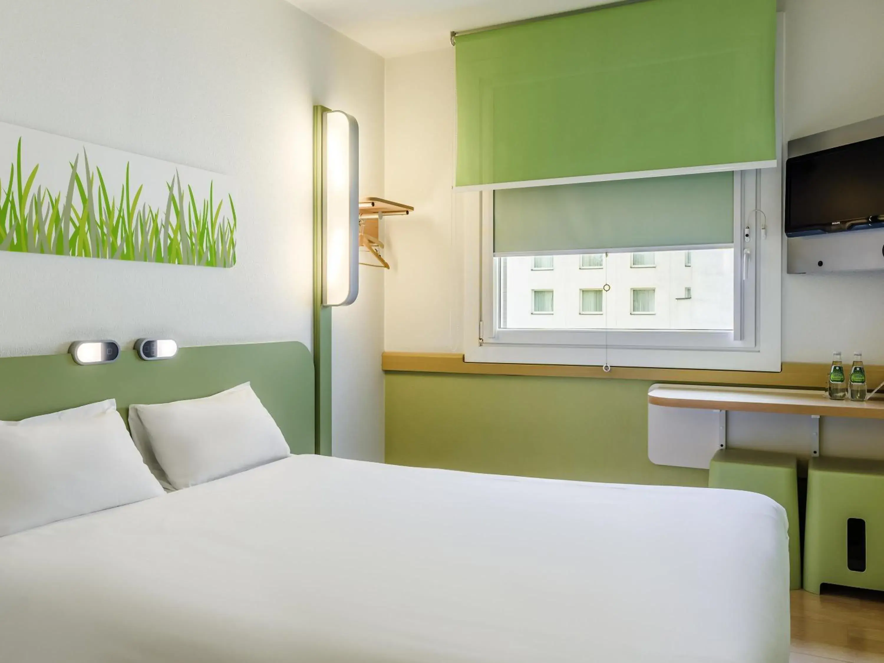 Bedroom, Bed in ibis budget Warszawa West Station Bedroom, Bed in ibis budget Warszawa West Station