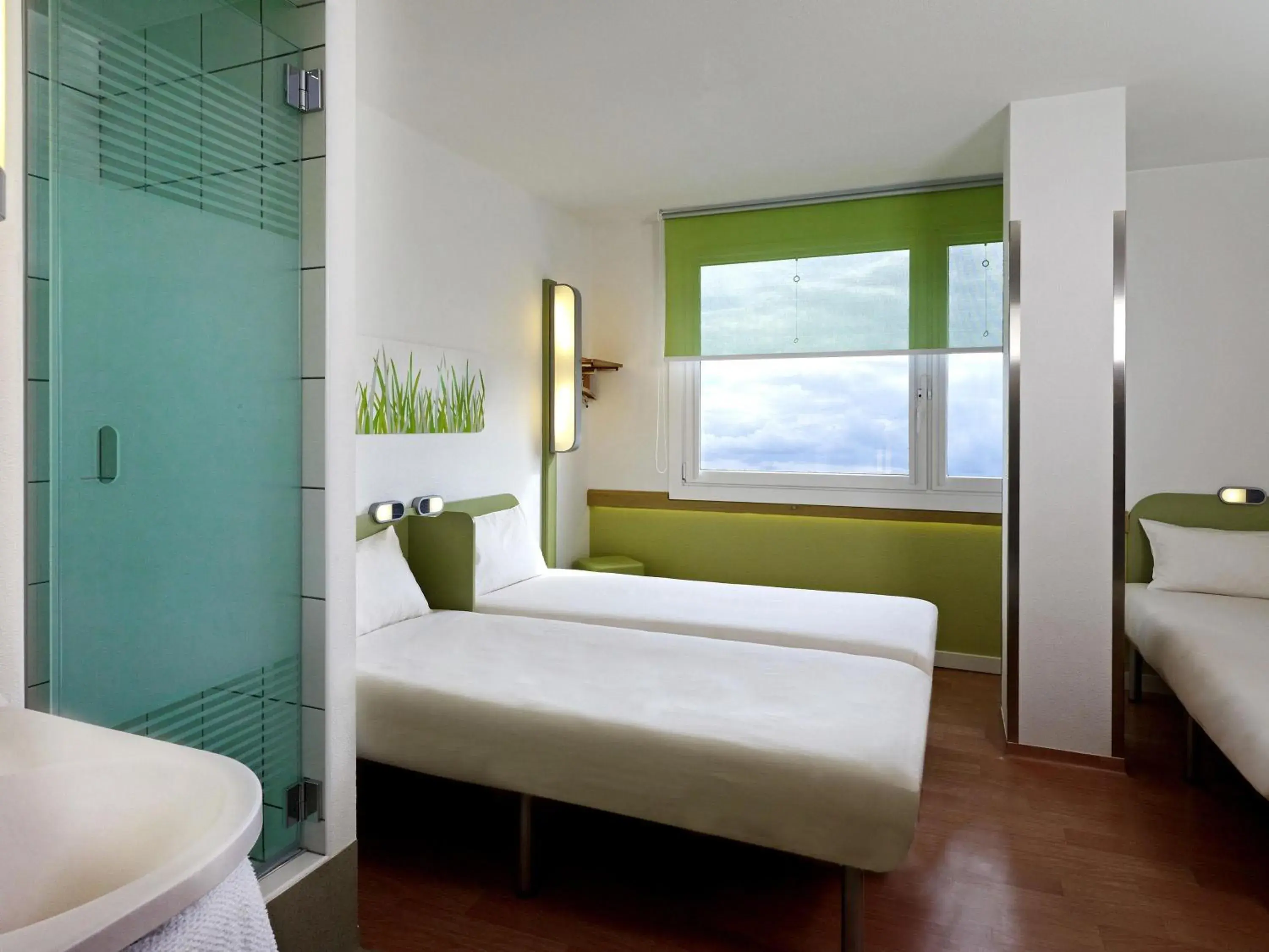 Bedroom, Bed in ibis budget Warszawa West Station Bedroom, Bed in ibis budget Warszawa West Station