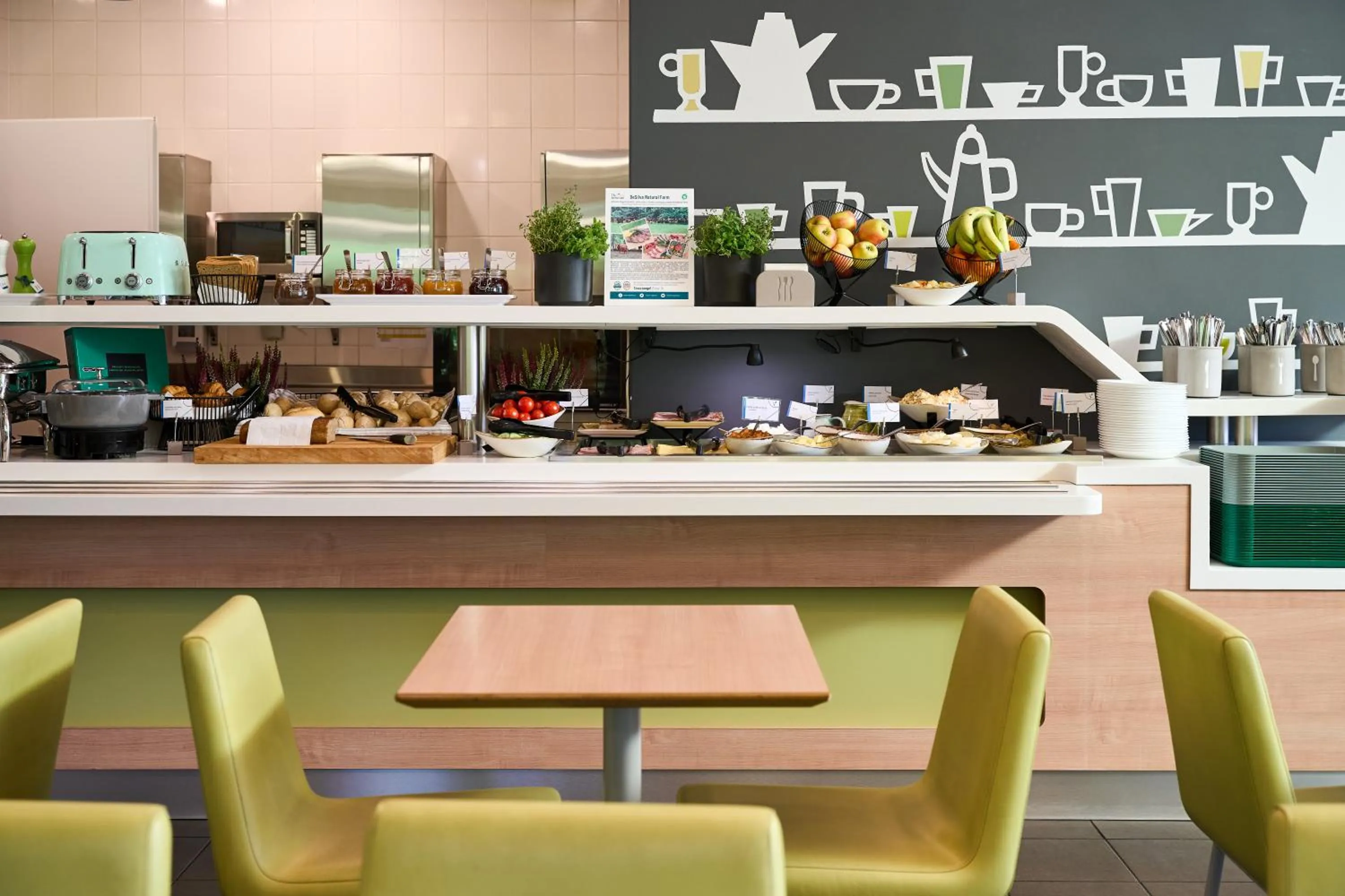 Coffee/tea facilities in ibis budget Wrocław Południe