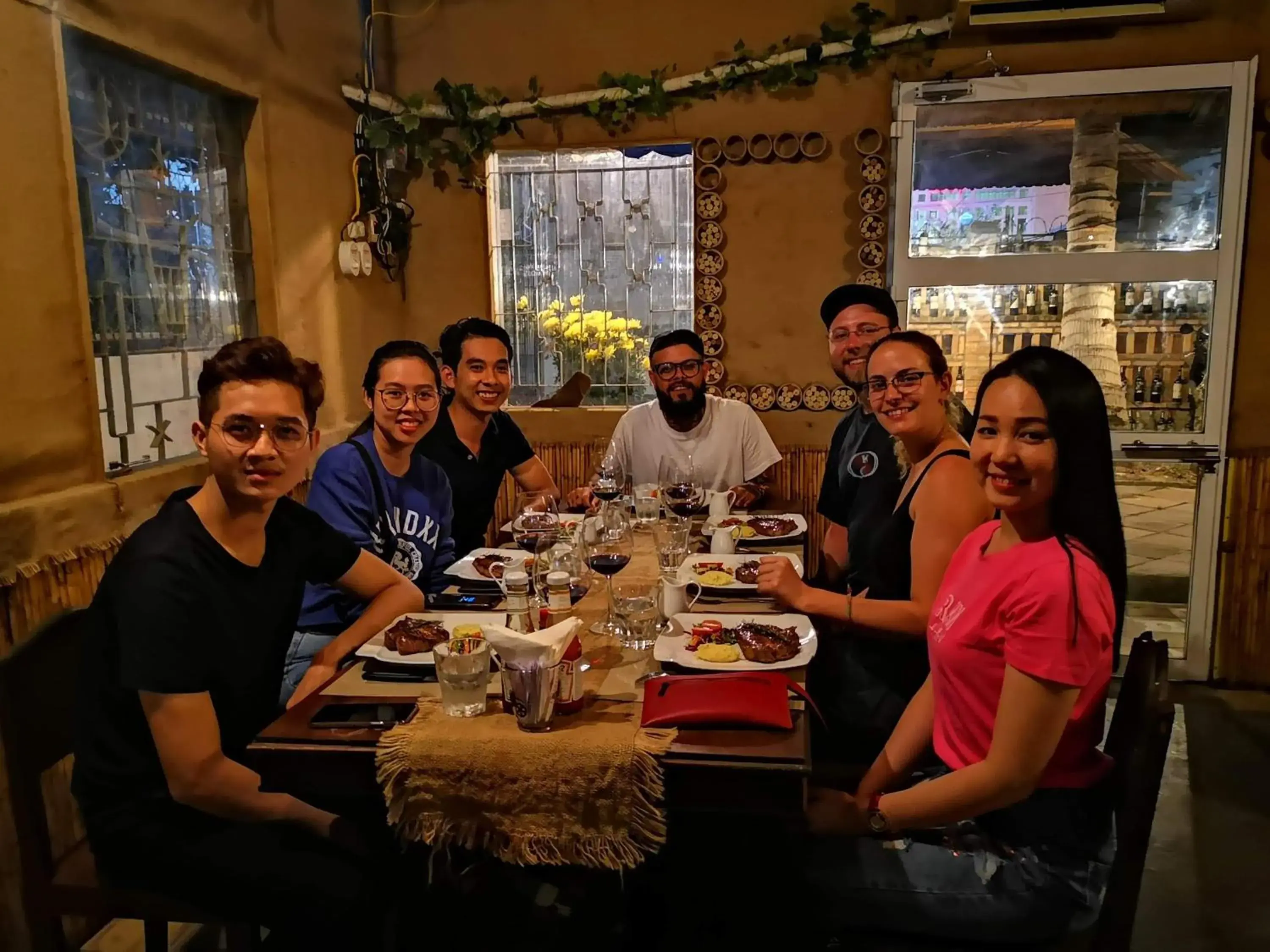 Restaurant/places to eat in Adora Central Park Hostel Restaurant/places to eat in Adora Central Park Hostel