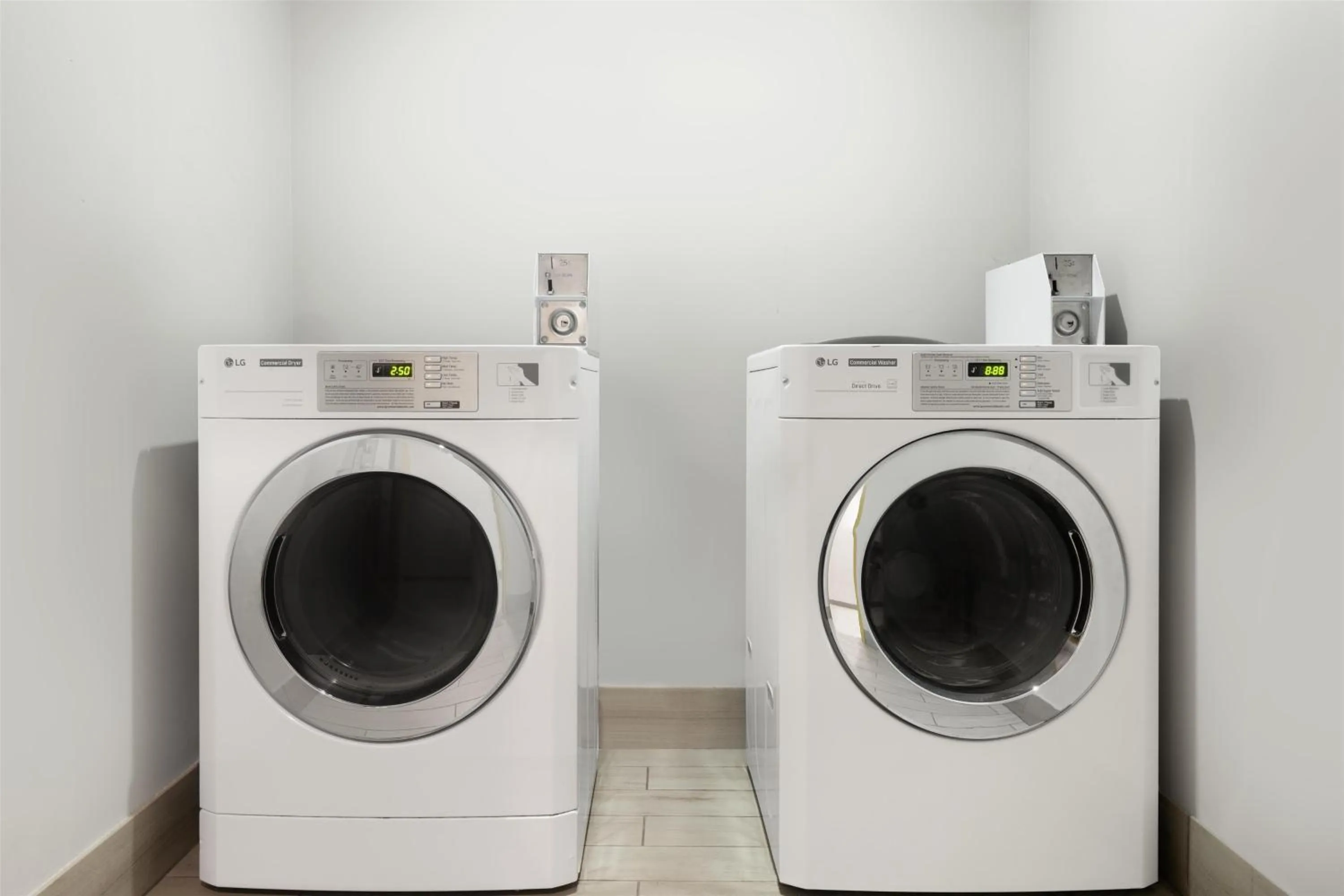 Property building in GLō Best Western Tulsa-Catoosa East Route 66