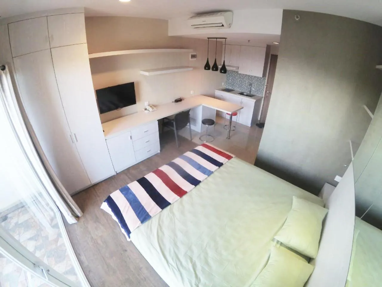 Bed in Student Park 636 by We Stay