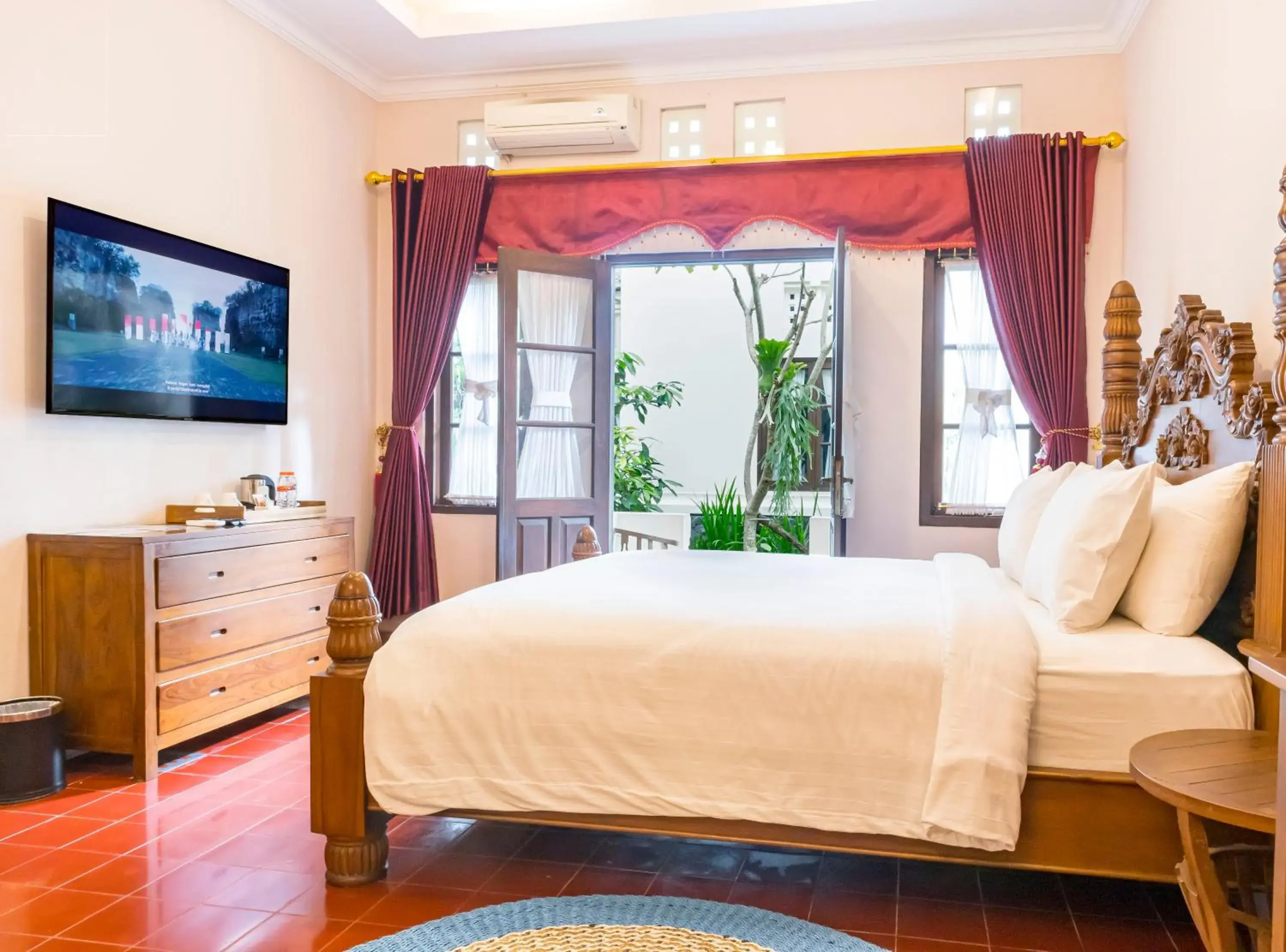 TV and multimedia, Bed in Clemmie Huis TV and multimedia, Bed in Clemmie Huis