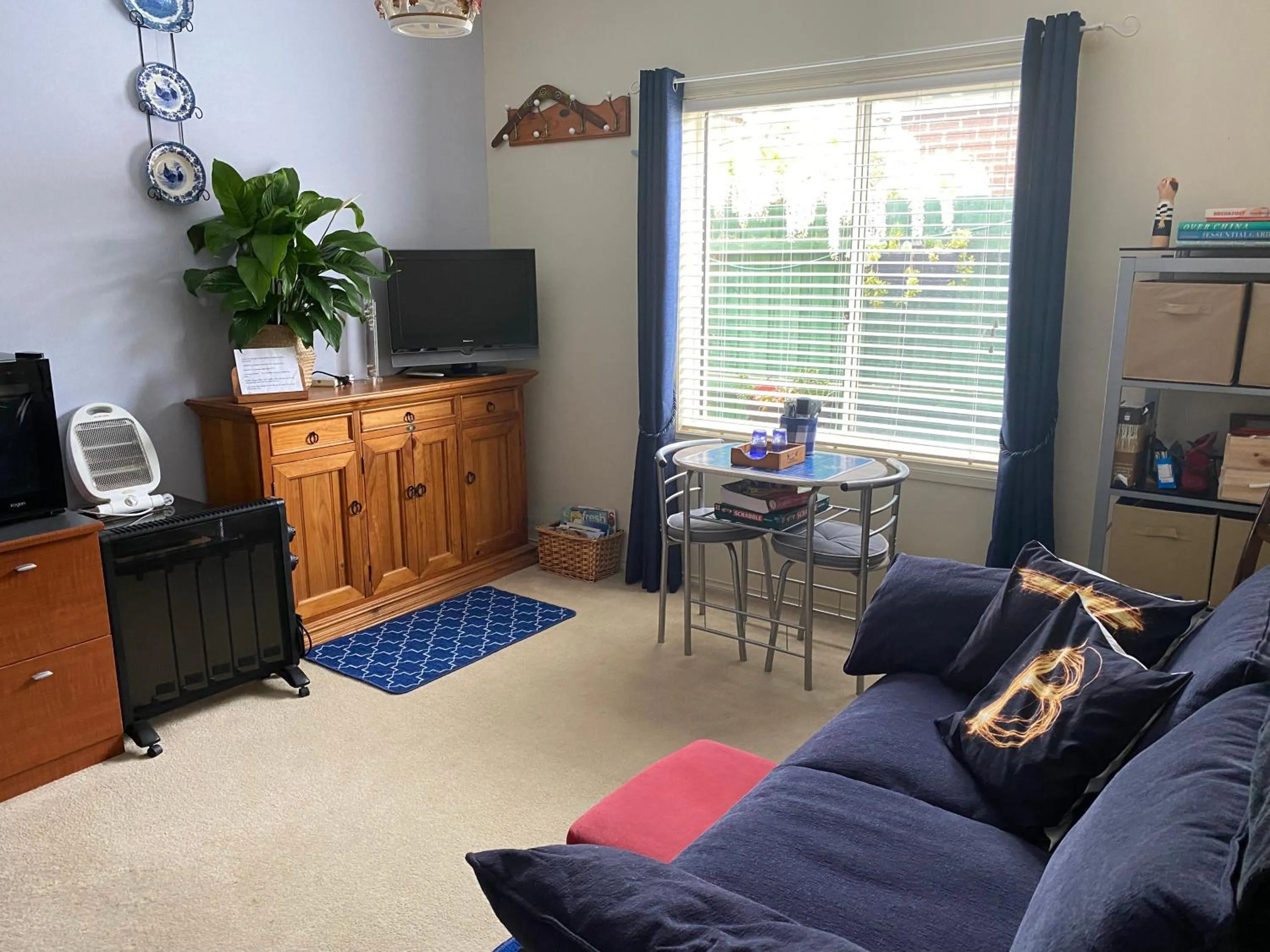 Living room in We Love the Bay short stays private suite 1 to 4 days