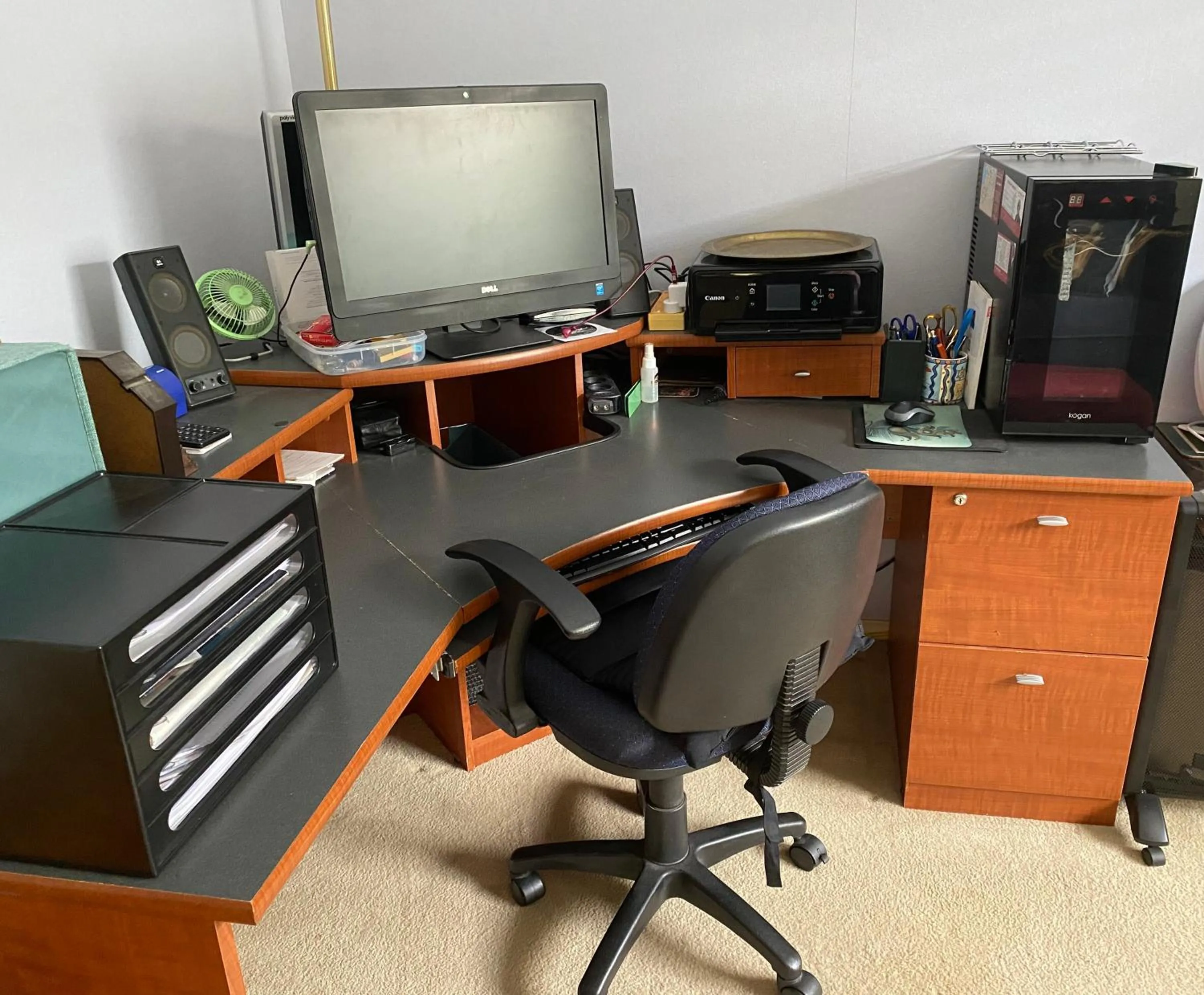 TV and multimedia in We Love the Bay short stays private suite 1 to 4 days