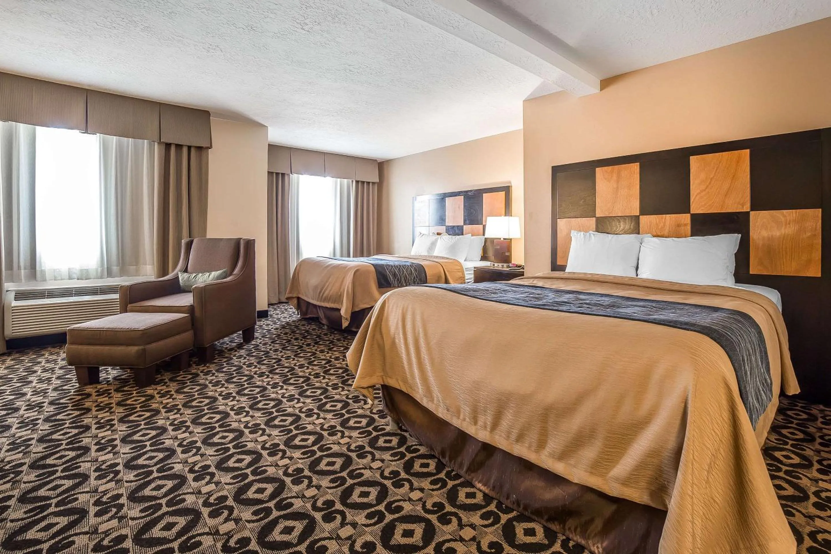 Bedroom, Bed in Comfort Inn Ballard-Roosevelt