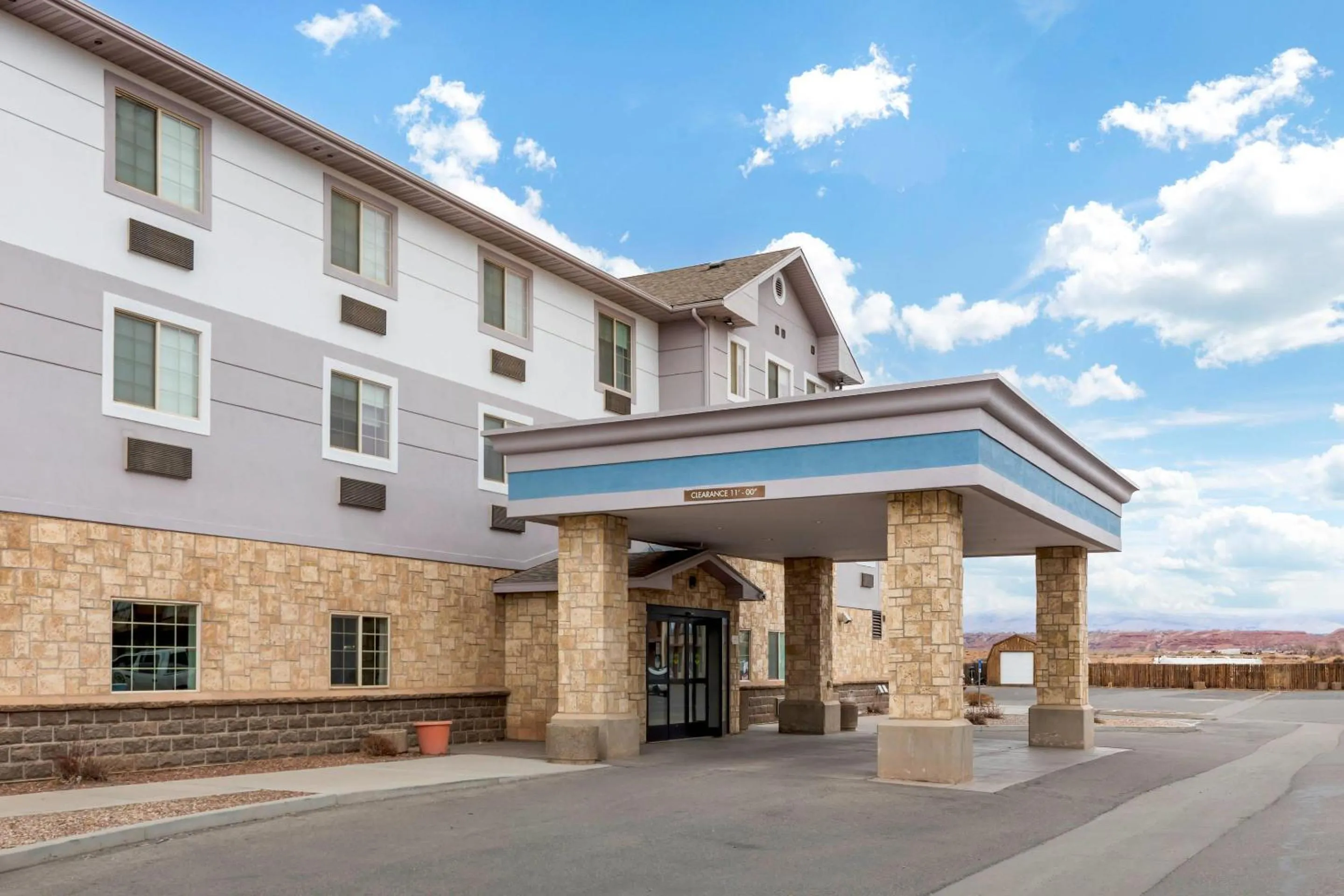 Property building in Comfort Inn Ballard-Roosevelt