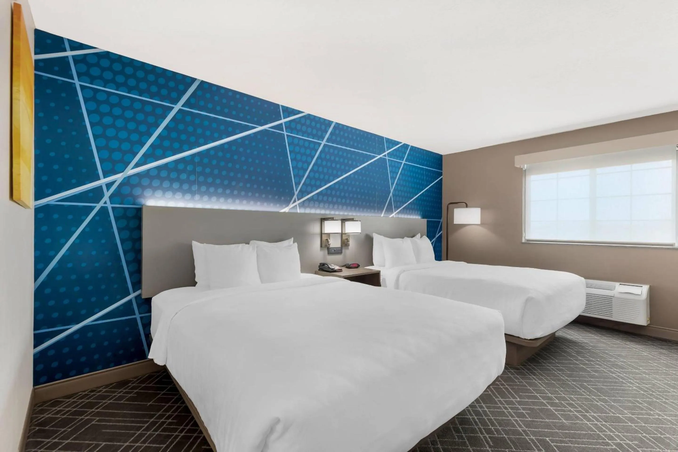 Bedroom, Bed in Comfort Inn Ballard-Roosevelt