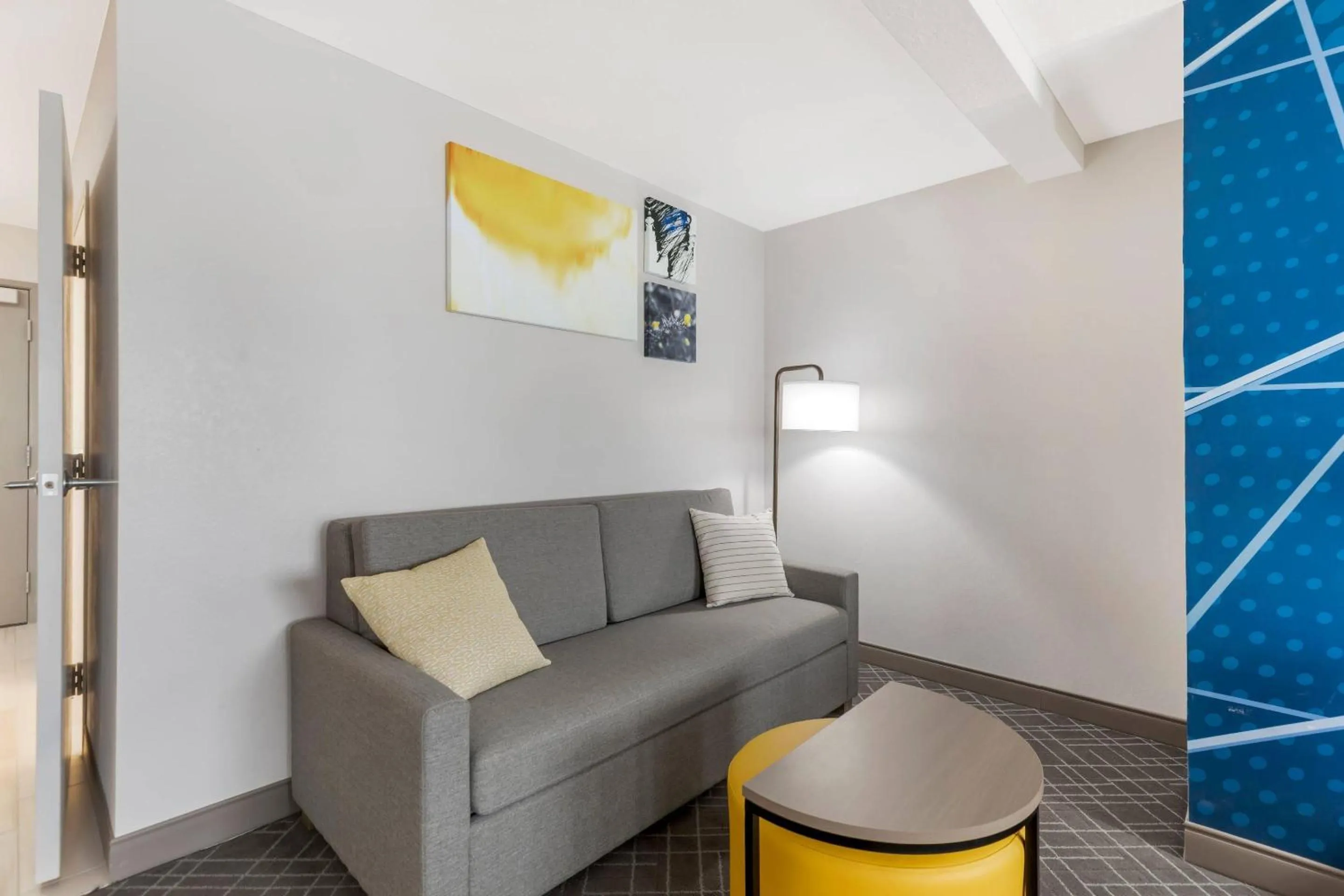 Bedroom in Comfort Inn Ballard-Roosevelt