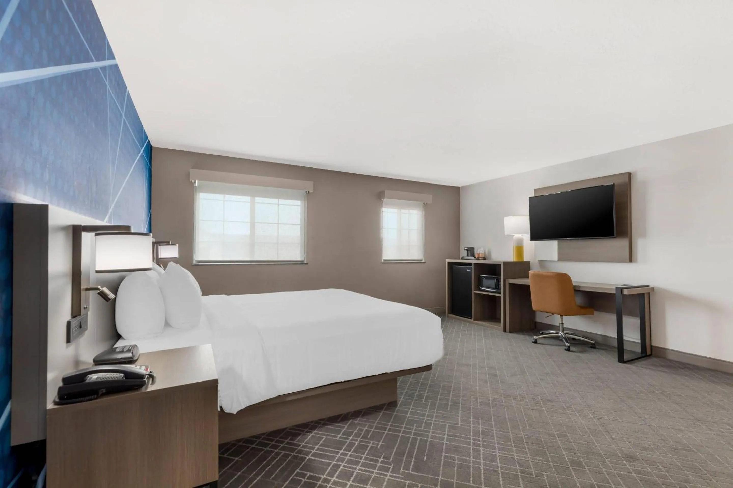 Bedroom, Bed in Comfort Inn Ballard-Roosevelt