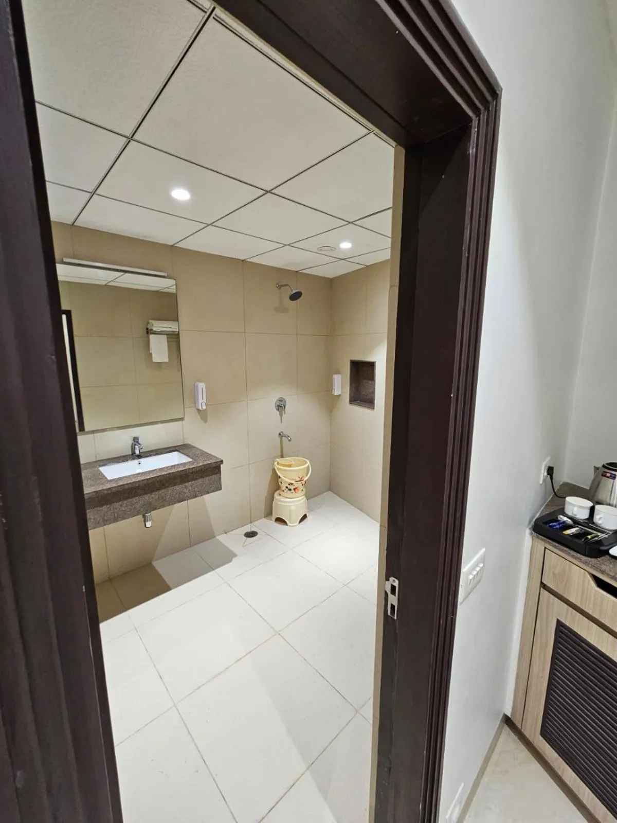 Bathroom in Hotel Bagla Atithi Banaras