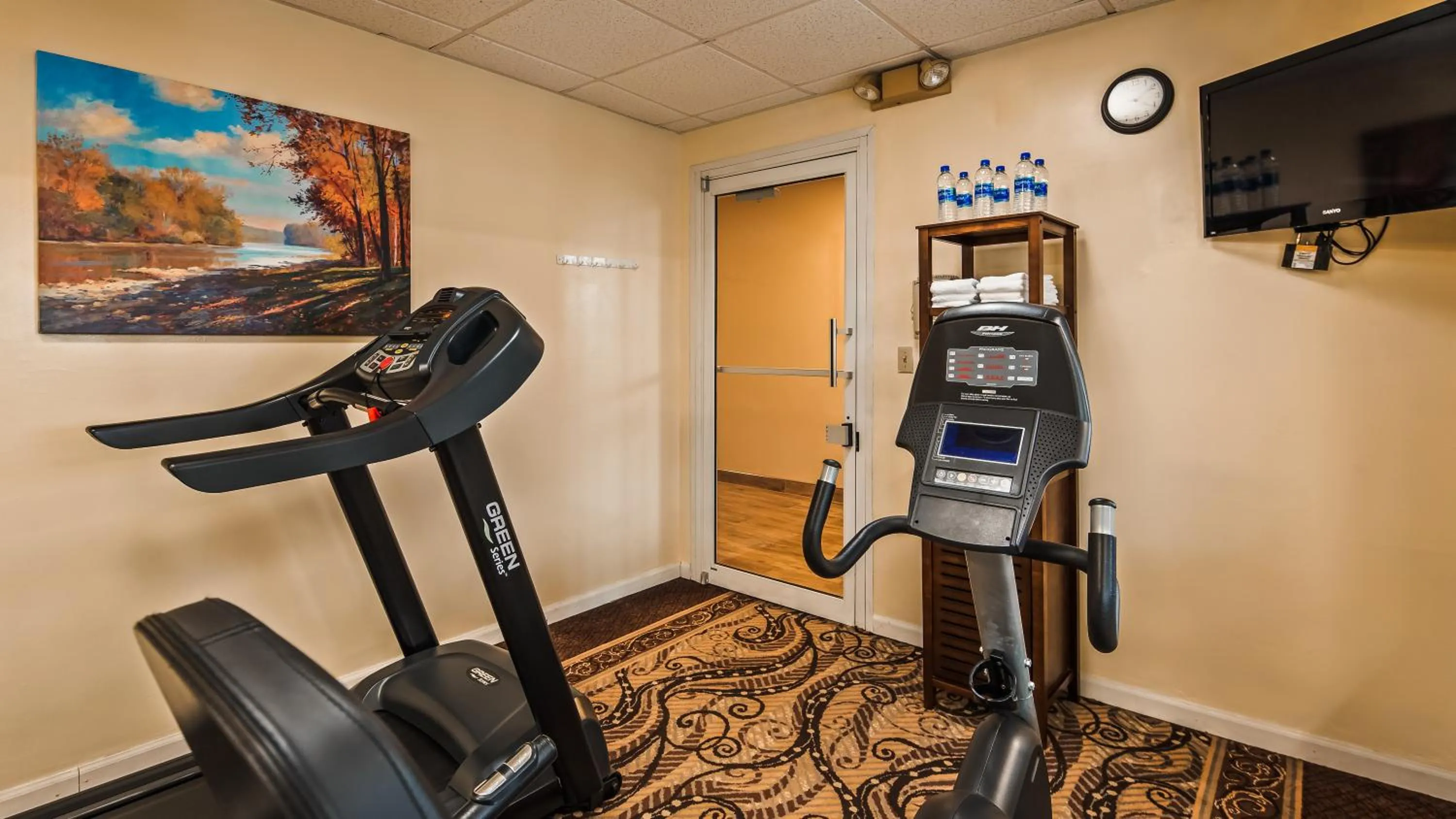 Fitness centre/facilities in Best Western Teal Lake Inn