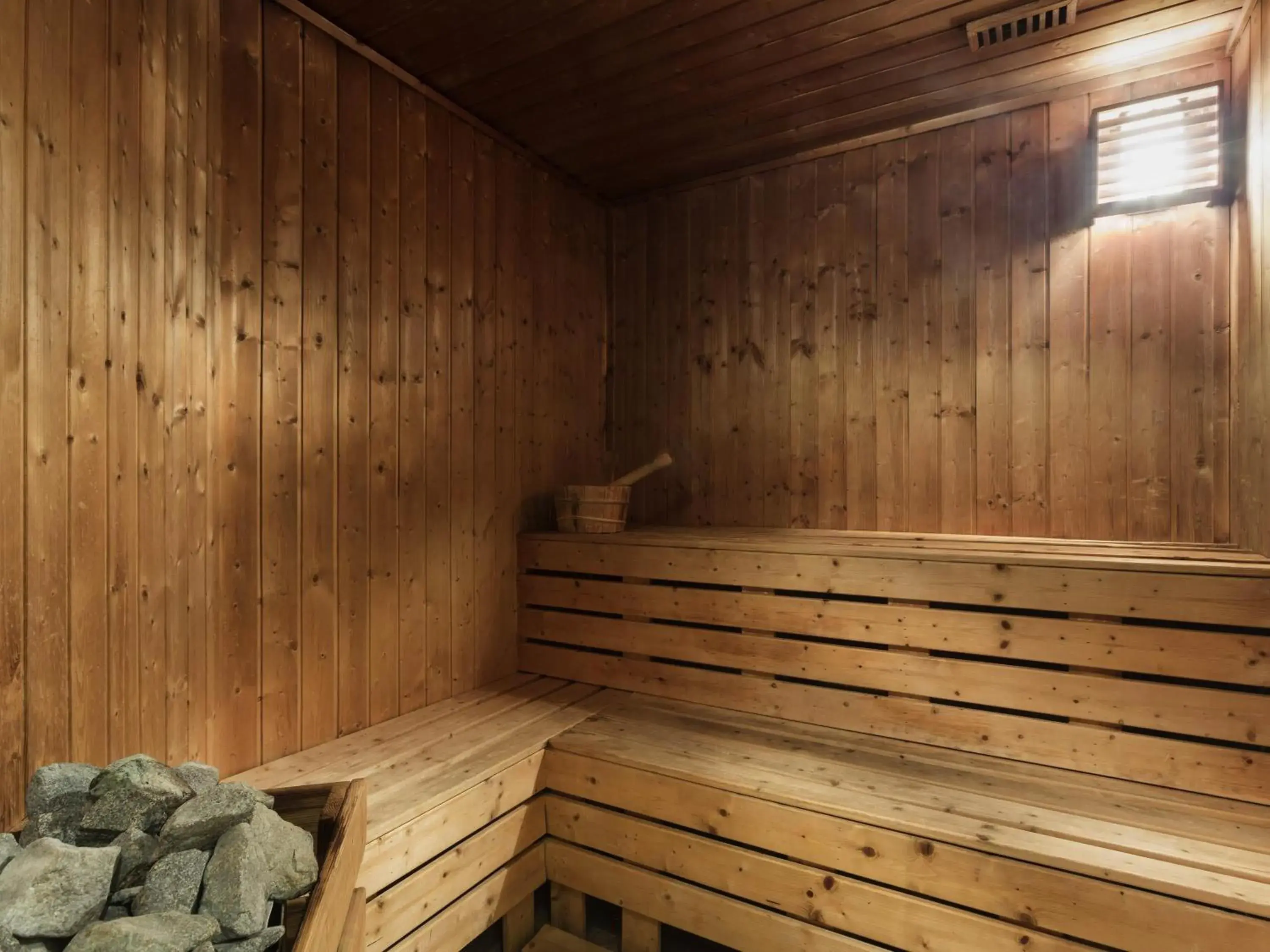 Fitness centre/facilities in Novotel Century Hong Kong Fitness centre/facilities in Novotel Century Hong Kong