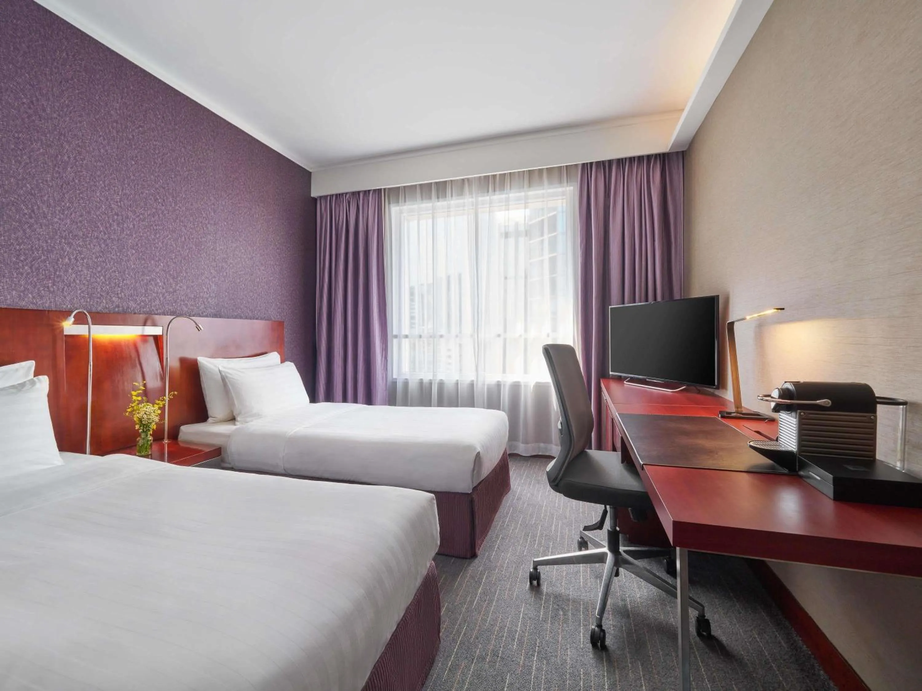 Bedroom, Bed in Novotel Century Hong Kong