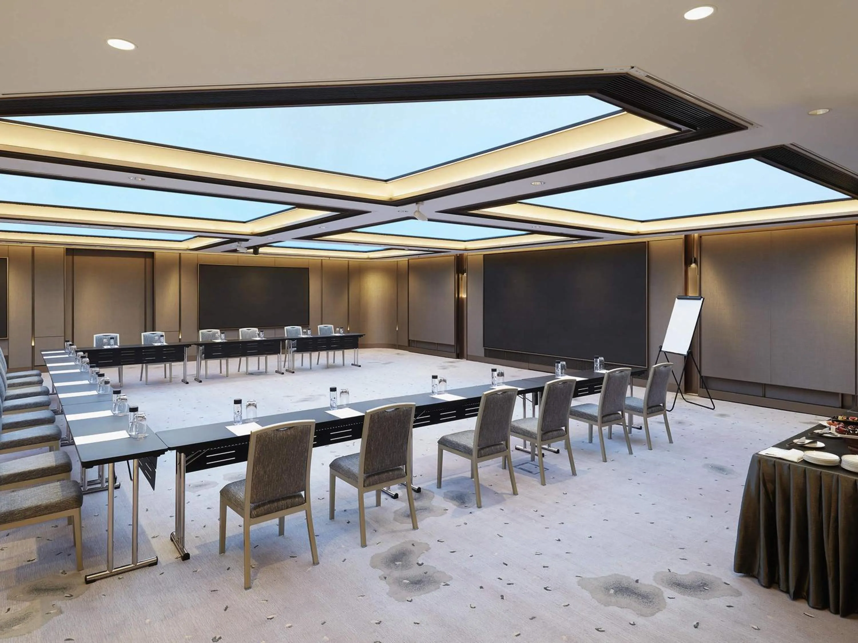 Meeting/conference room in Novotel Century Hong Kong