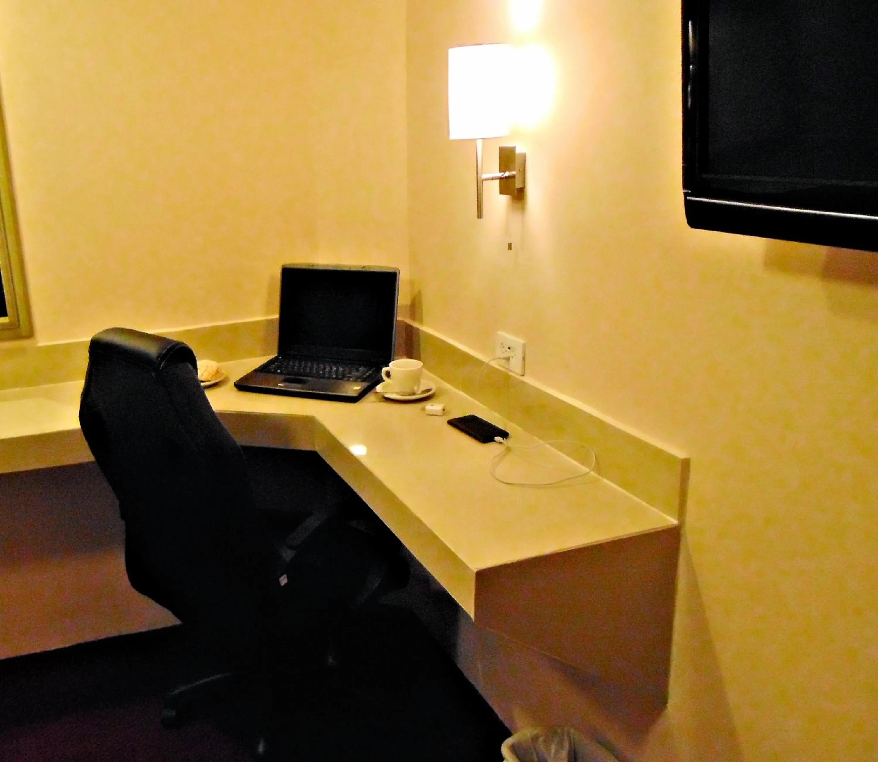 Seating area in Hotel Royal Inn