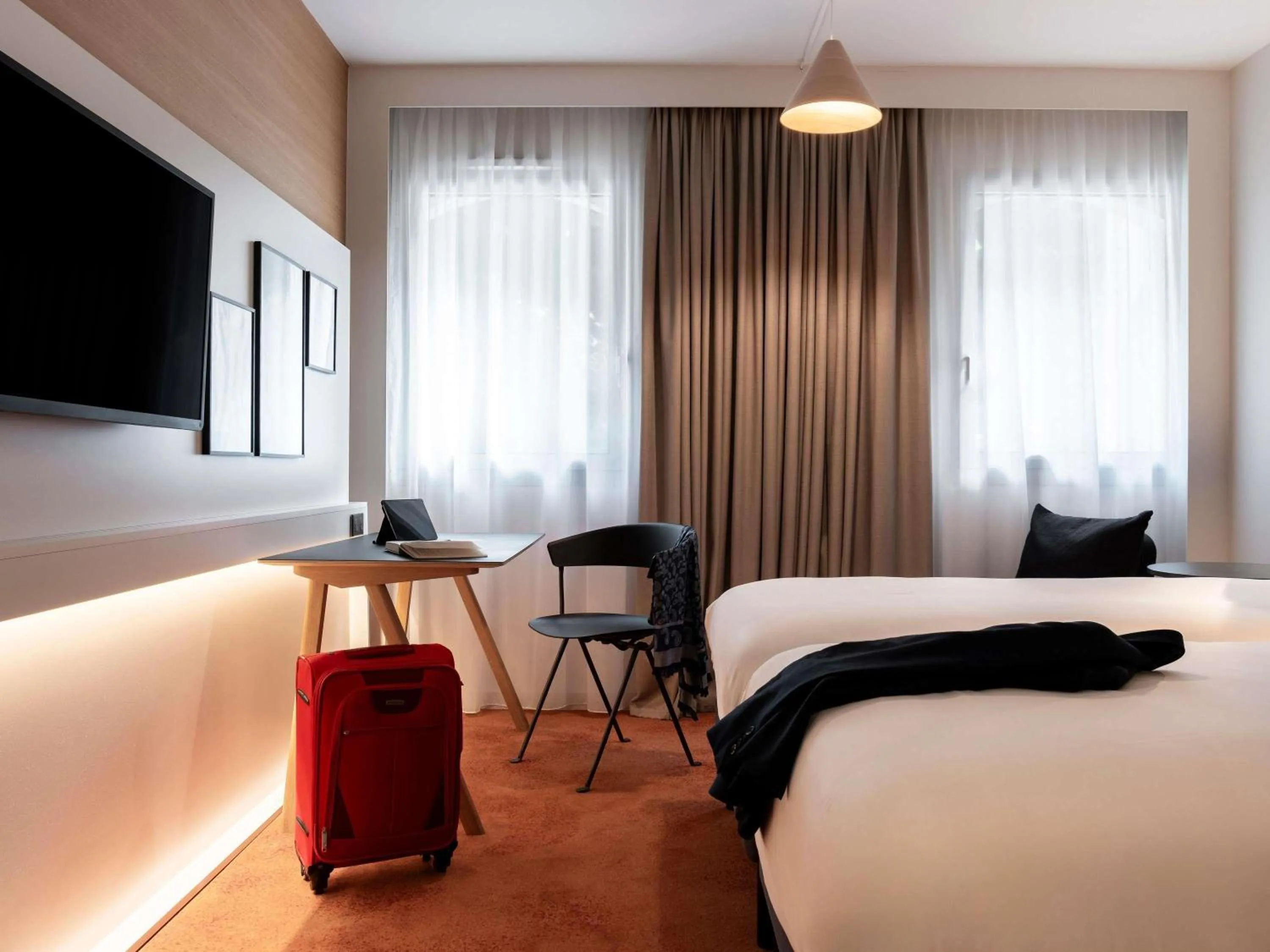 Bedroom, Bed in Mercure Rouen Centre Champ de Mars