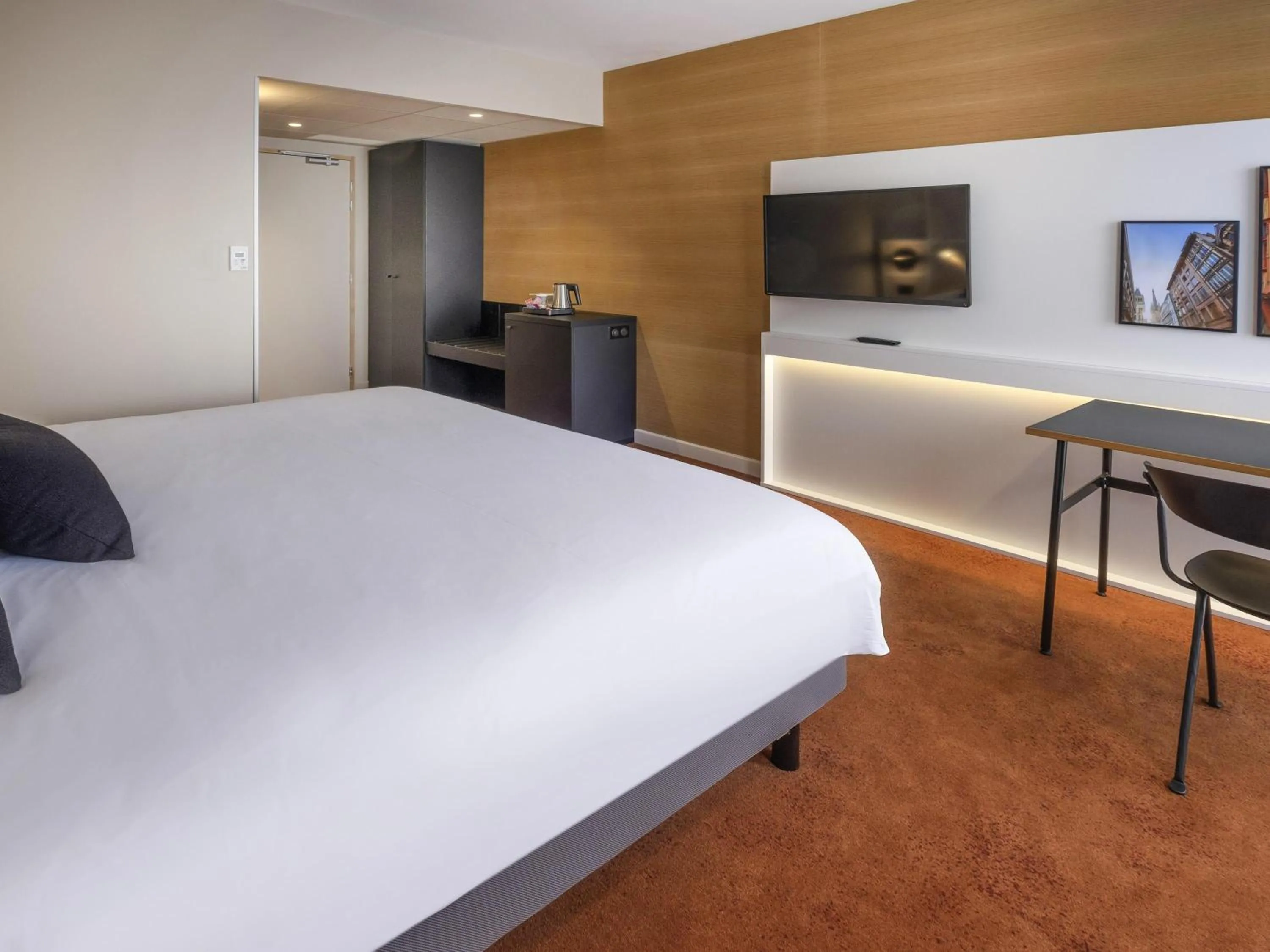Bedroom, Bed in Mercure Rouen Centre Champ de Mars