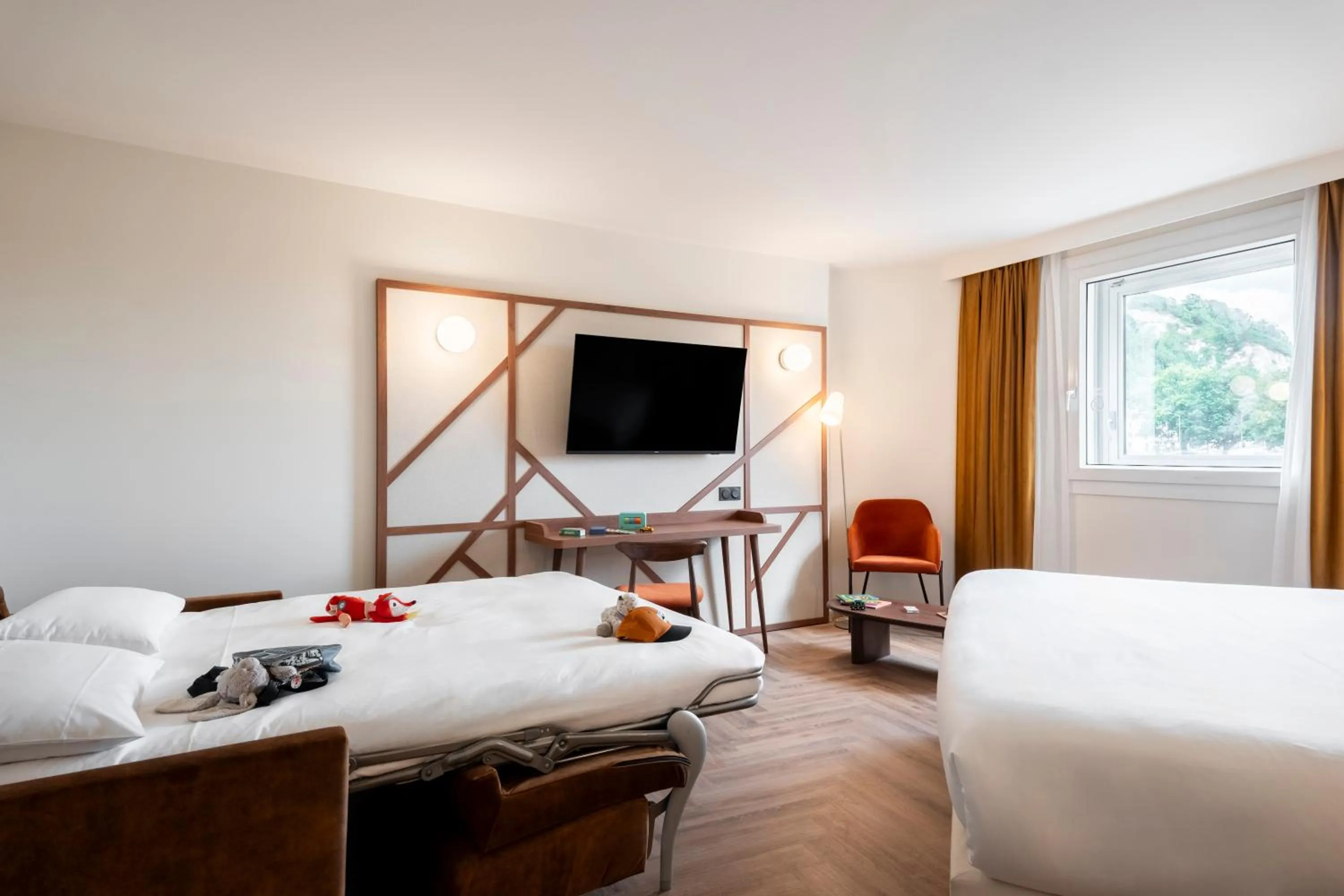 Bed in Mercure Rouen Centre Champ de Mars