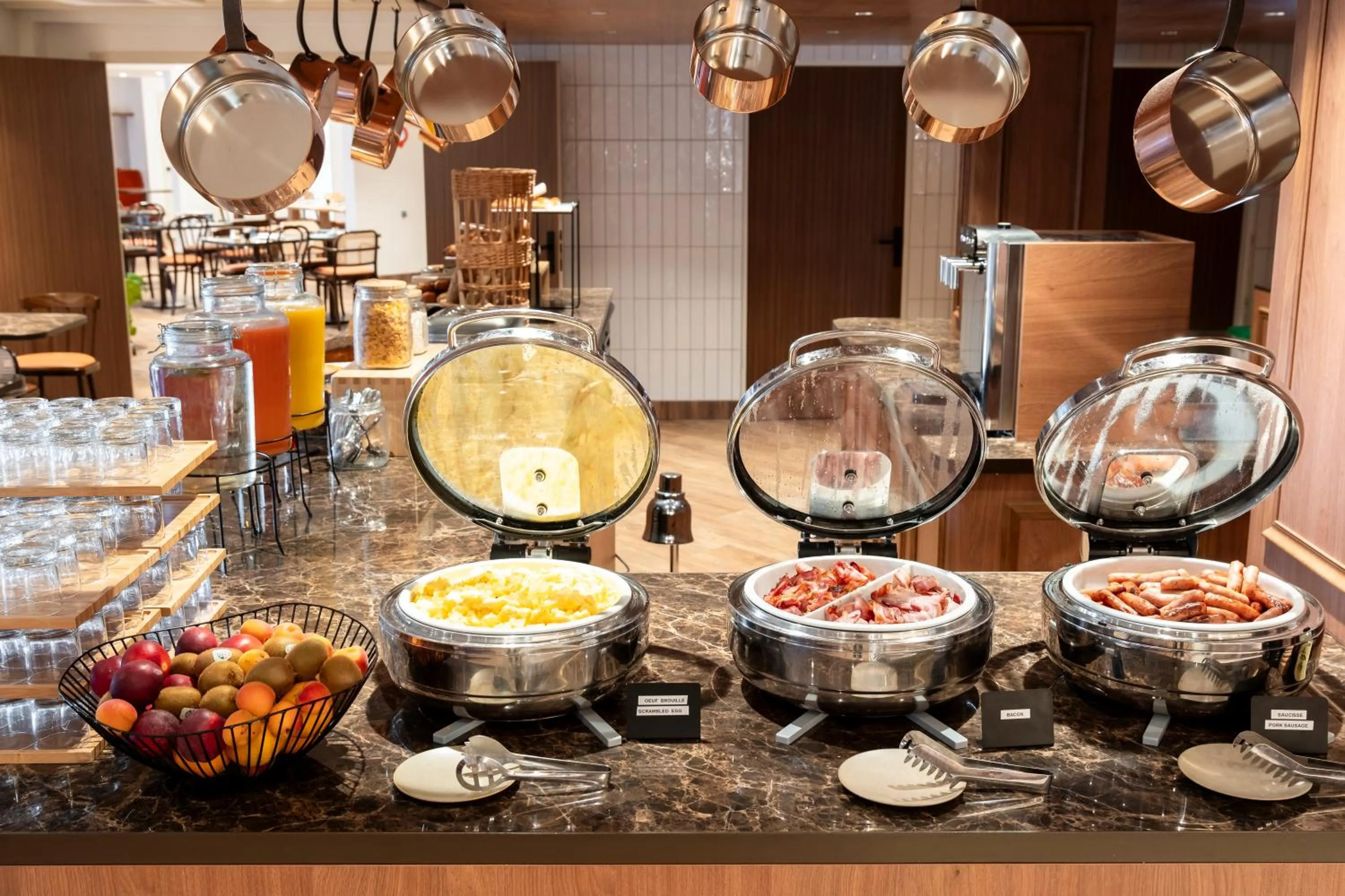 Food and drinks in Mercure Rouen Centre Champ de Mars