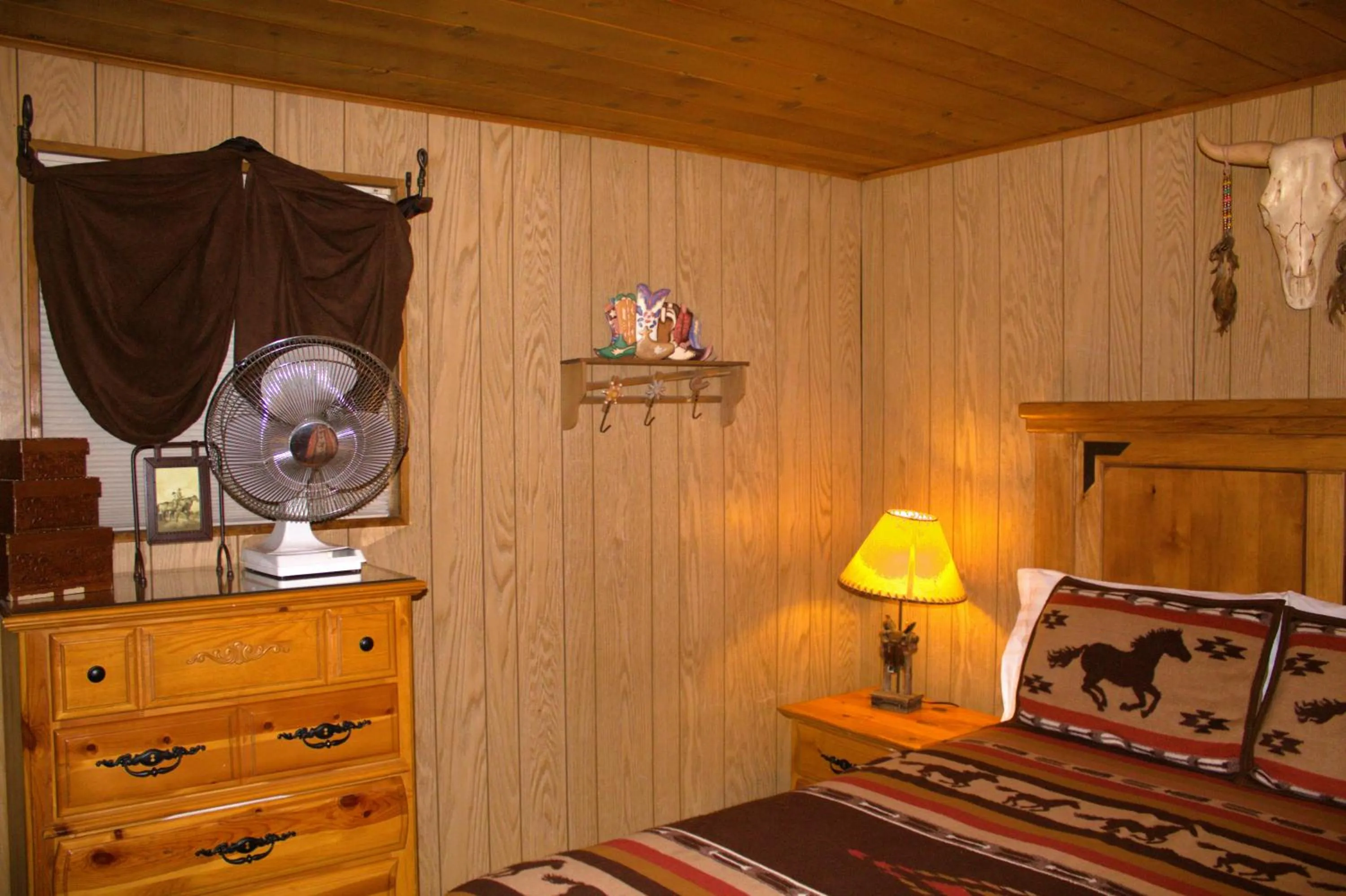 Bed in Goldmine Lodge