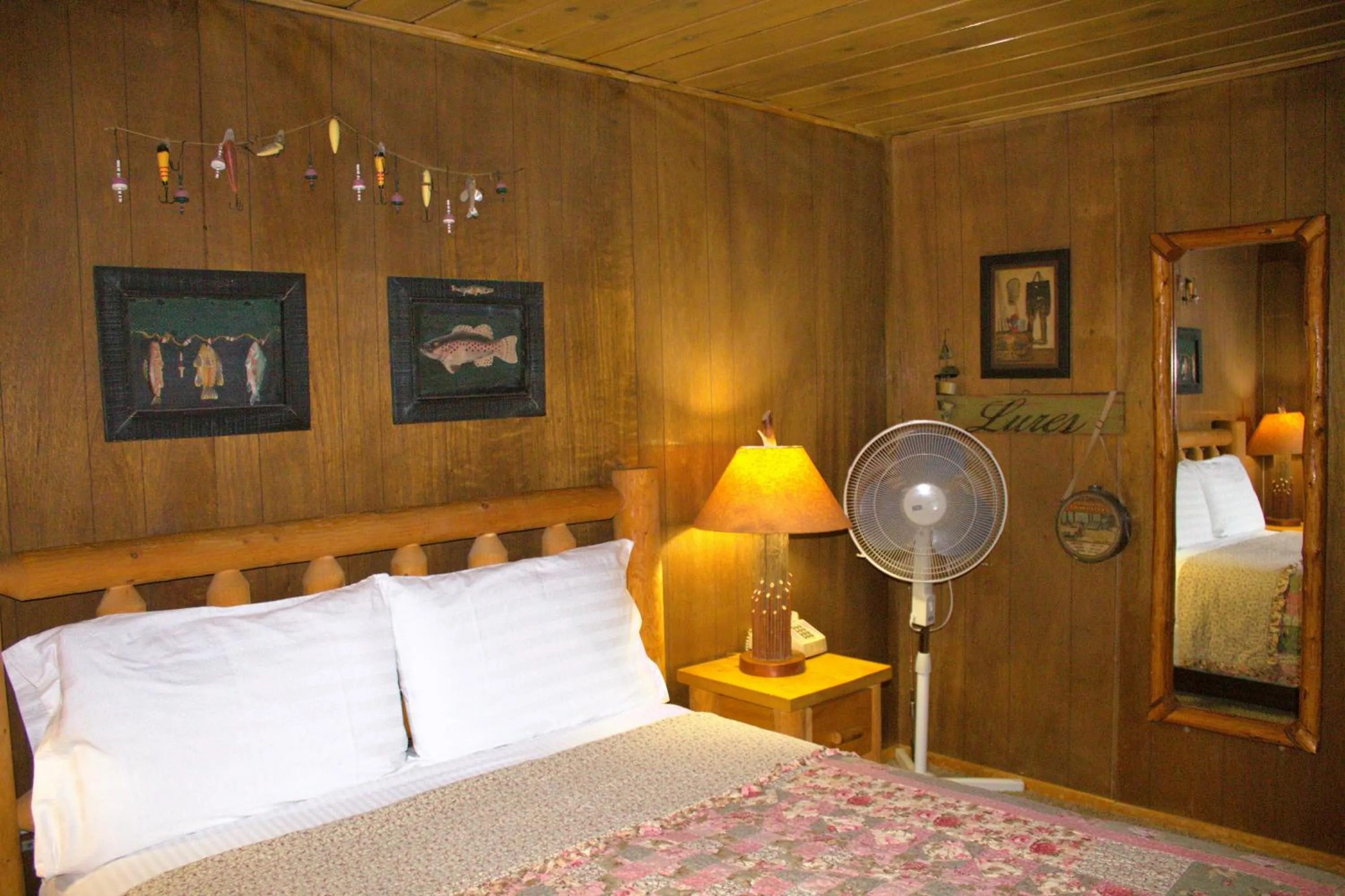 Bed in Goldmine Lodge