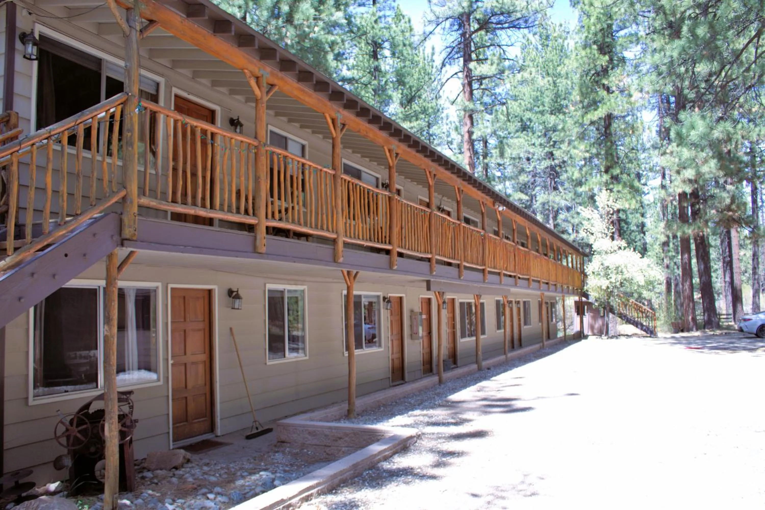 Property building in Goldmine Lodge