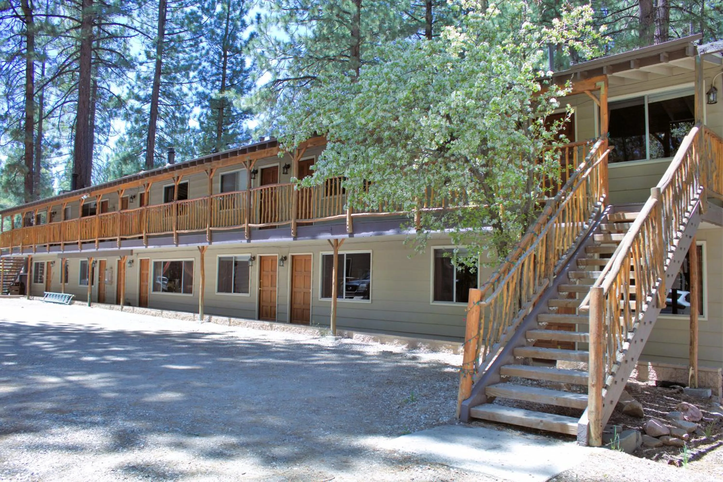 Property building in Goldmine Lodge