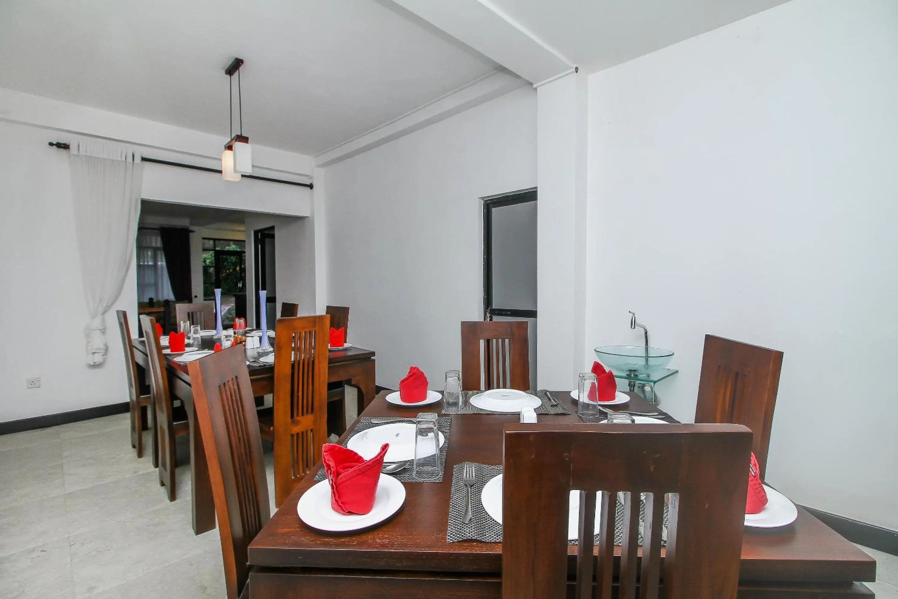 Restaurant/places to eat in Delphin Hotel