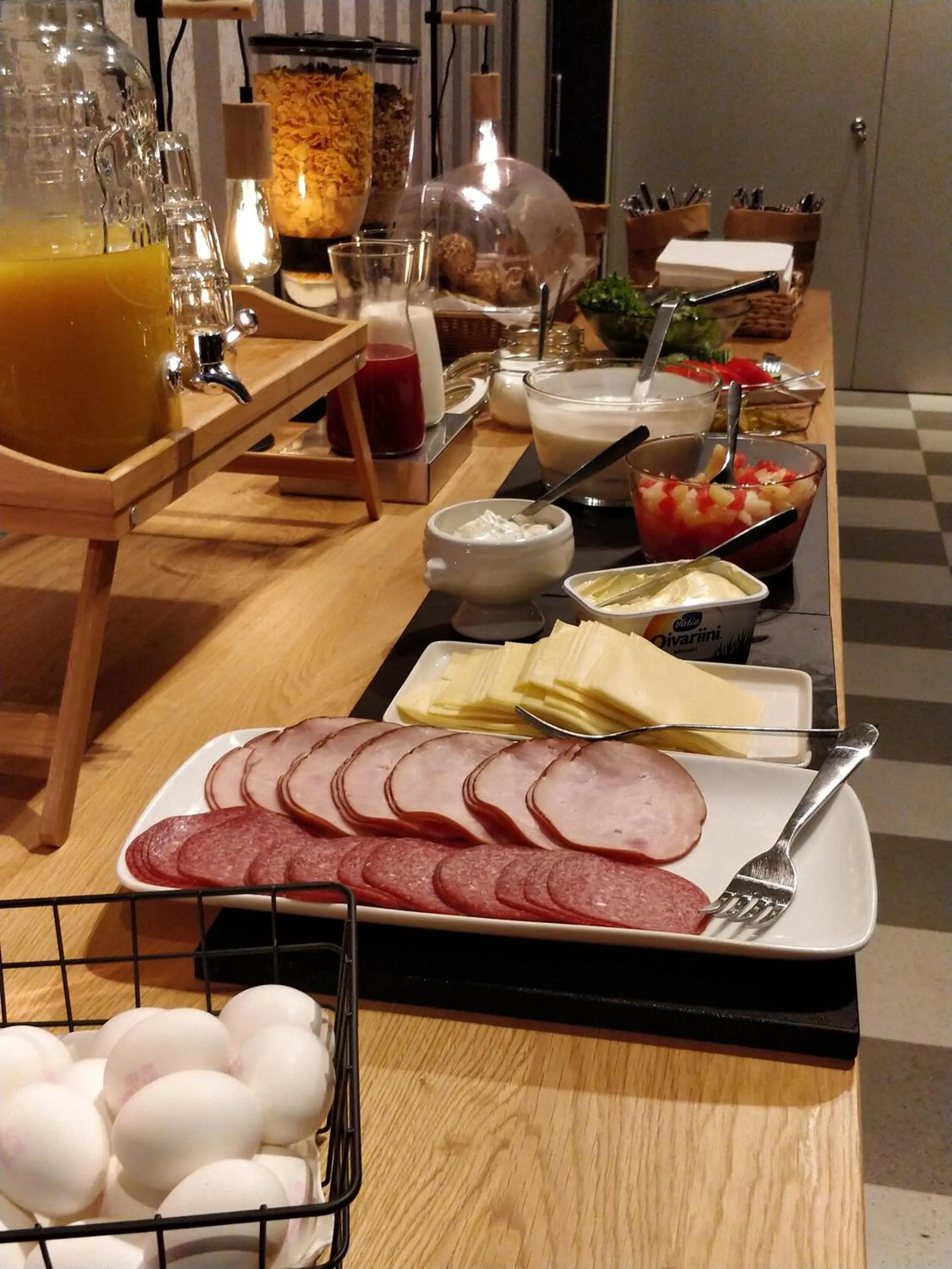 Buffet breakfast in Hotelli Kotola