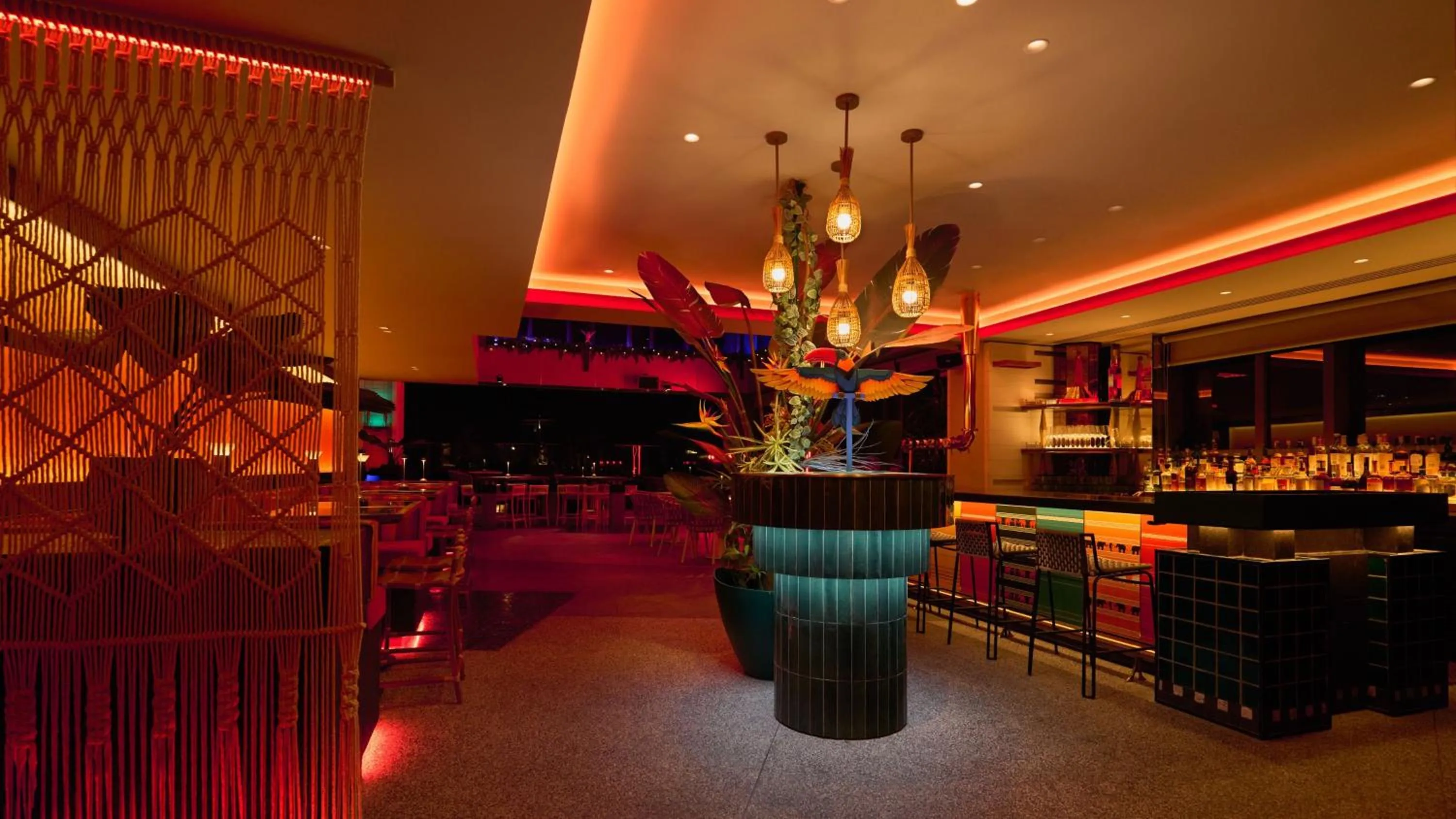 Restaurant/places to eat in Kimpton Maa-Lai Bangkok by IHG