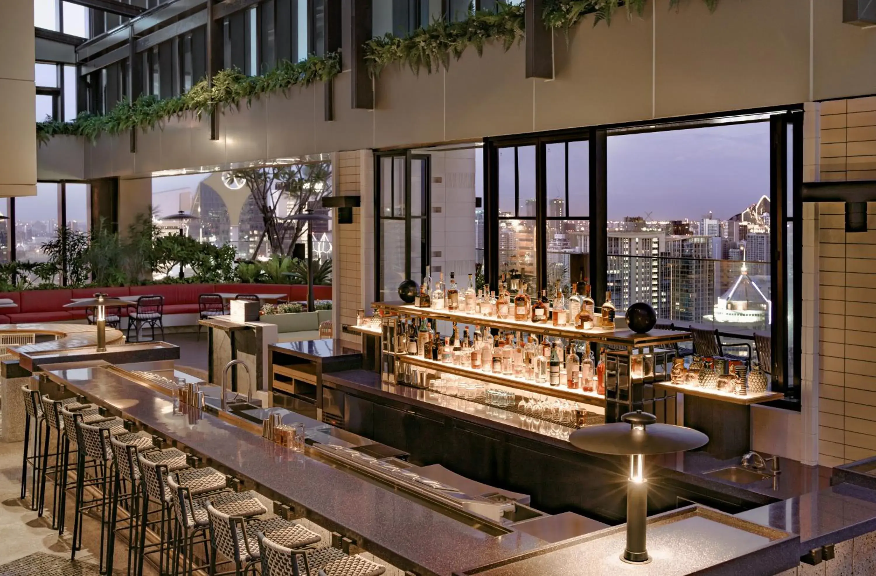 Restaurant/places to eat in Kimpton Maa-Lai Bangkok by IHG Restaurant/places to eat in Kimpton Maa-Lai Bangkok by IHG