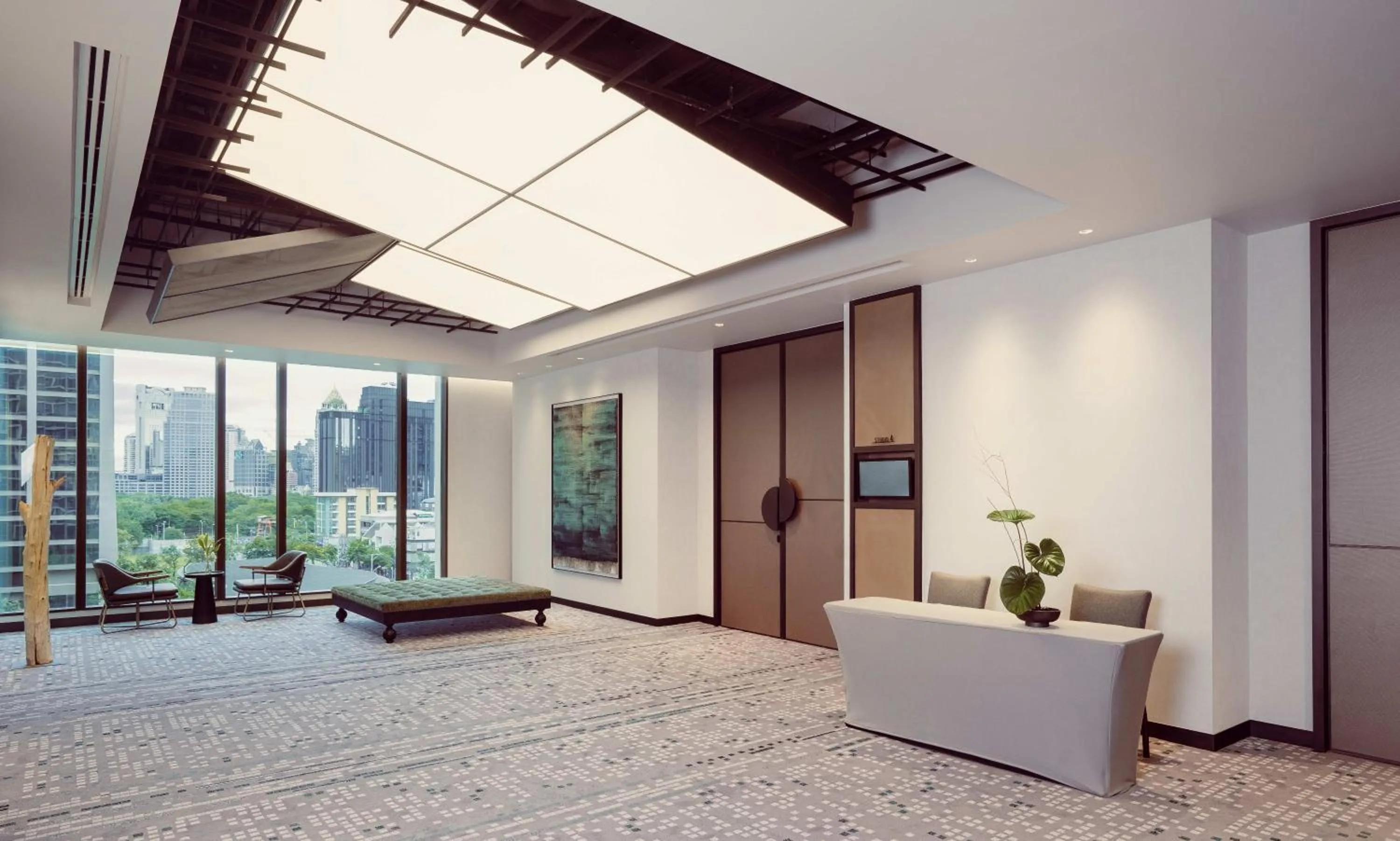 Restaurant/places to eat in Kimpton Maa-Lai Bangkok by IHG