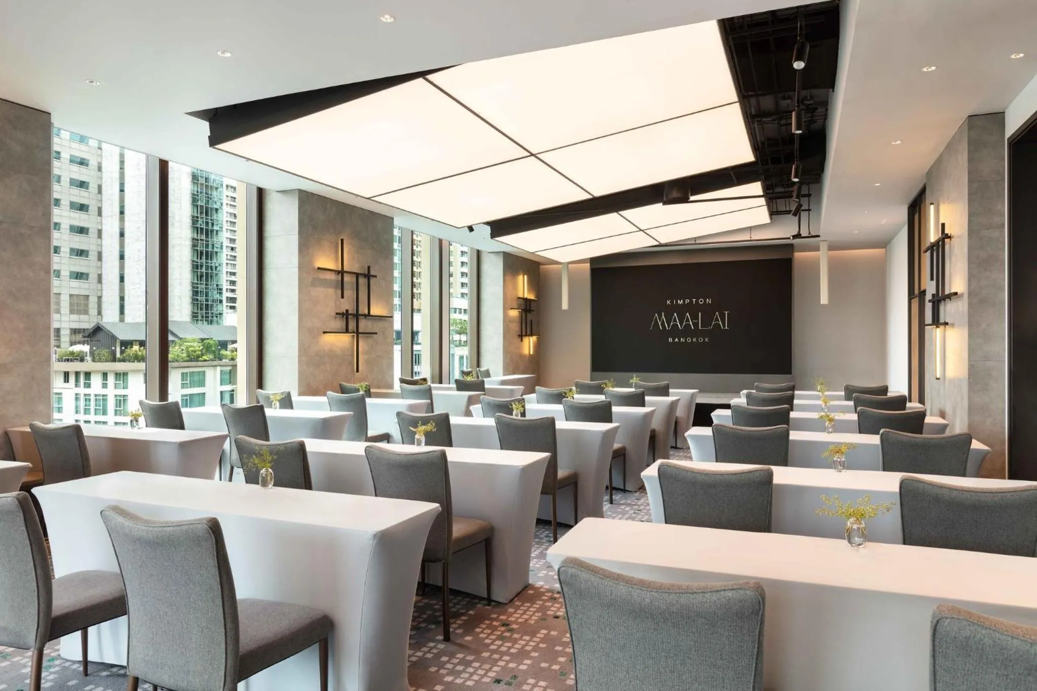 Meeting/conference room in Kimpton Maa-Lai Bangkok by IHG