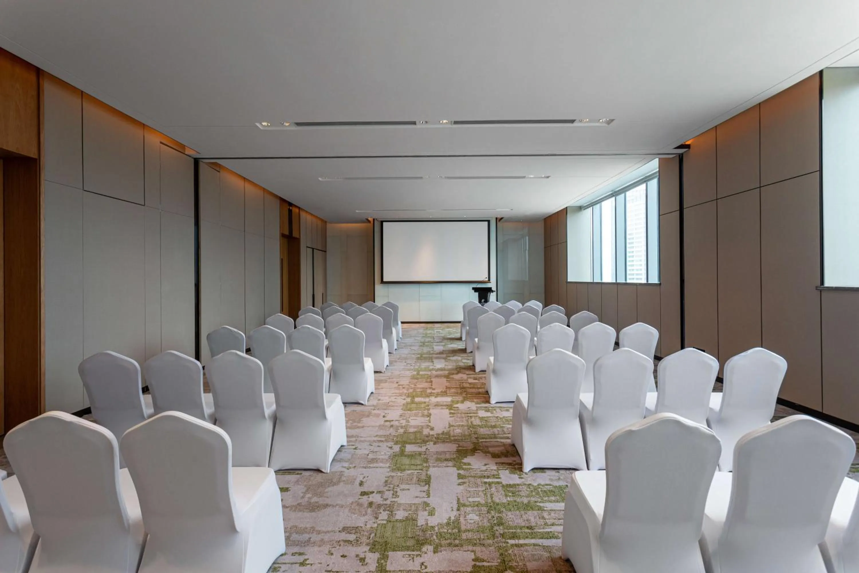Meeting/conference room in Holiday Inn Hangzhou Binjiang