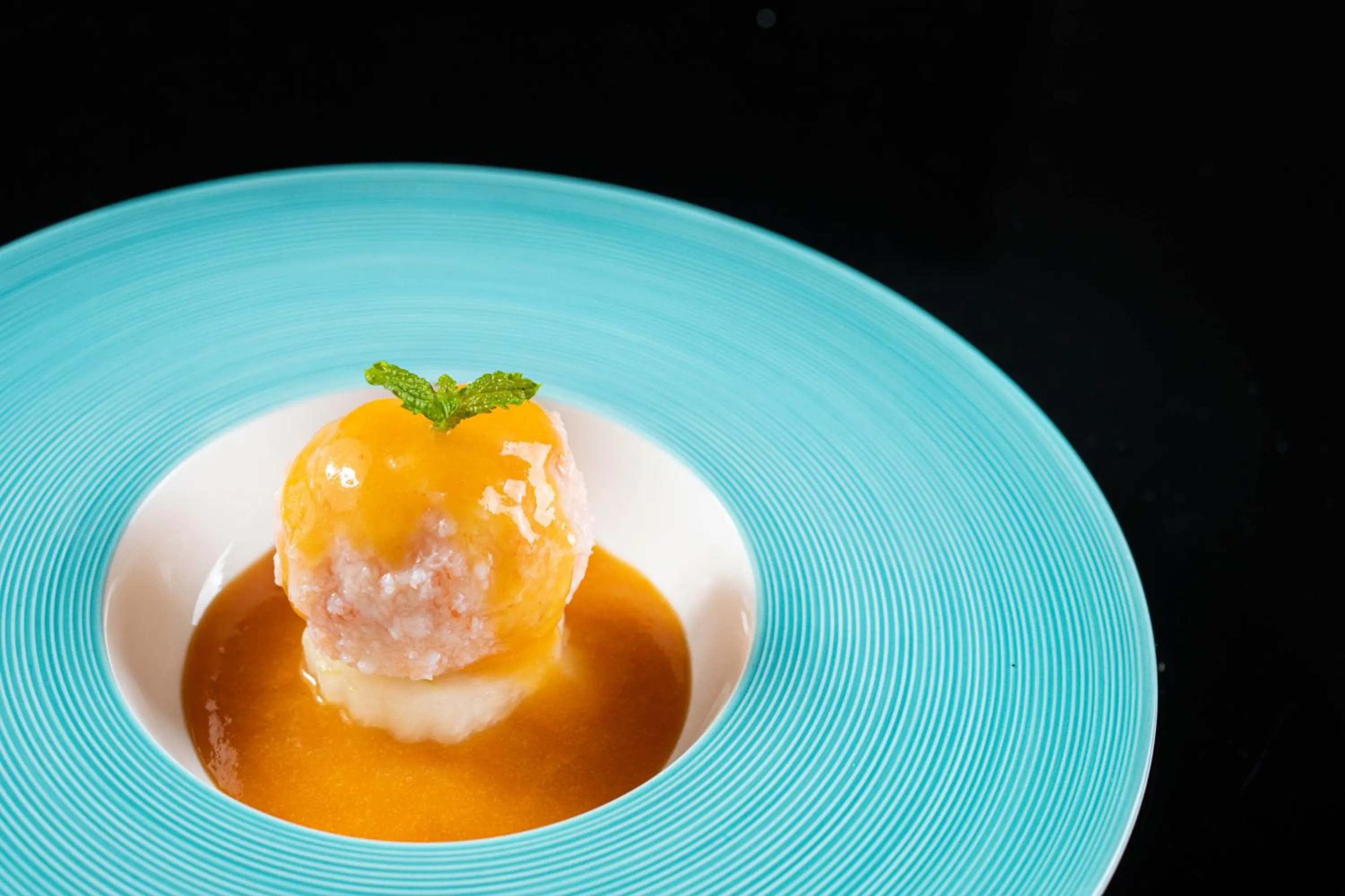 Restaurant/places to eat, Food in Holiday Inn Hangzhou Binjiang