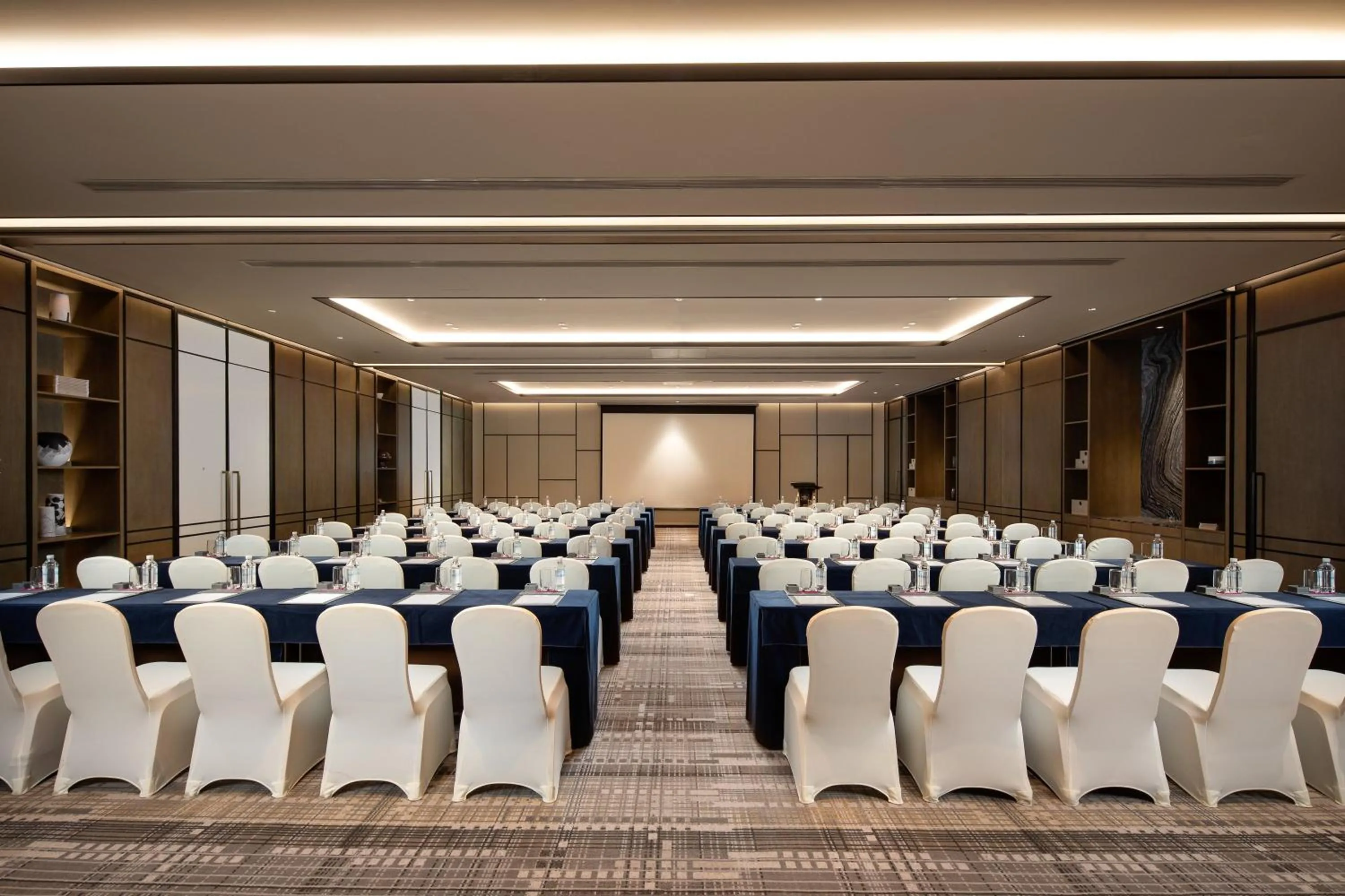 Meeting/conference room in Crowne Plaza Wuzhen by IHG