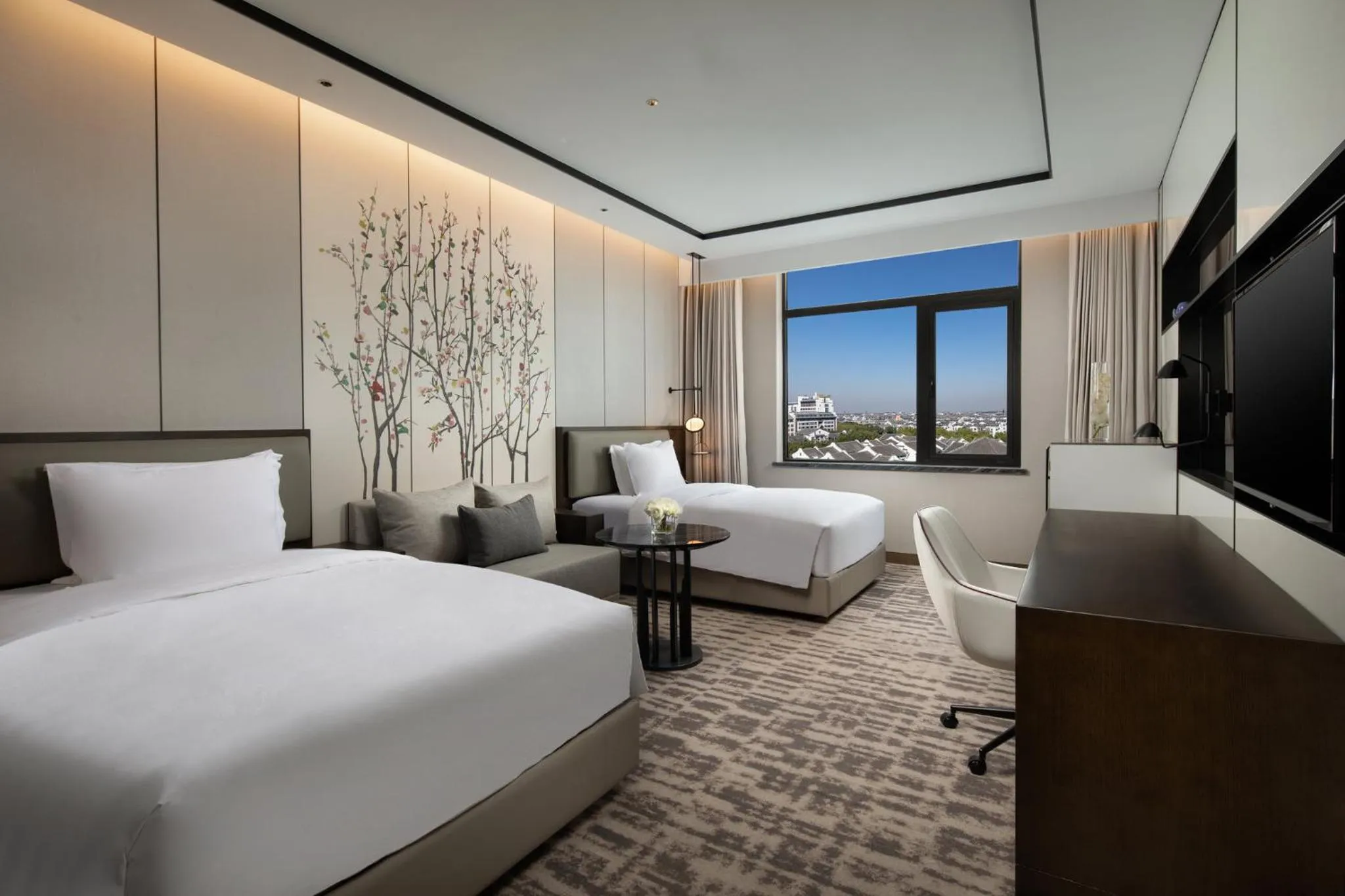 Photo of the whole room, Bed in Crowne Plaza Wuzhen by IHG