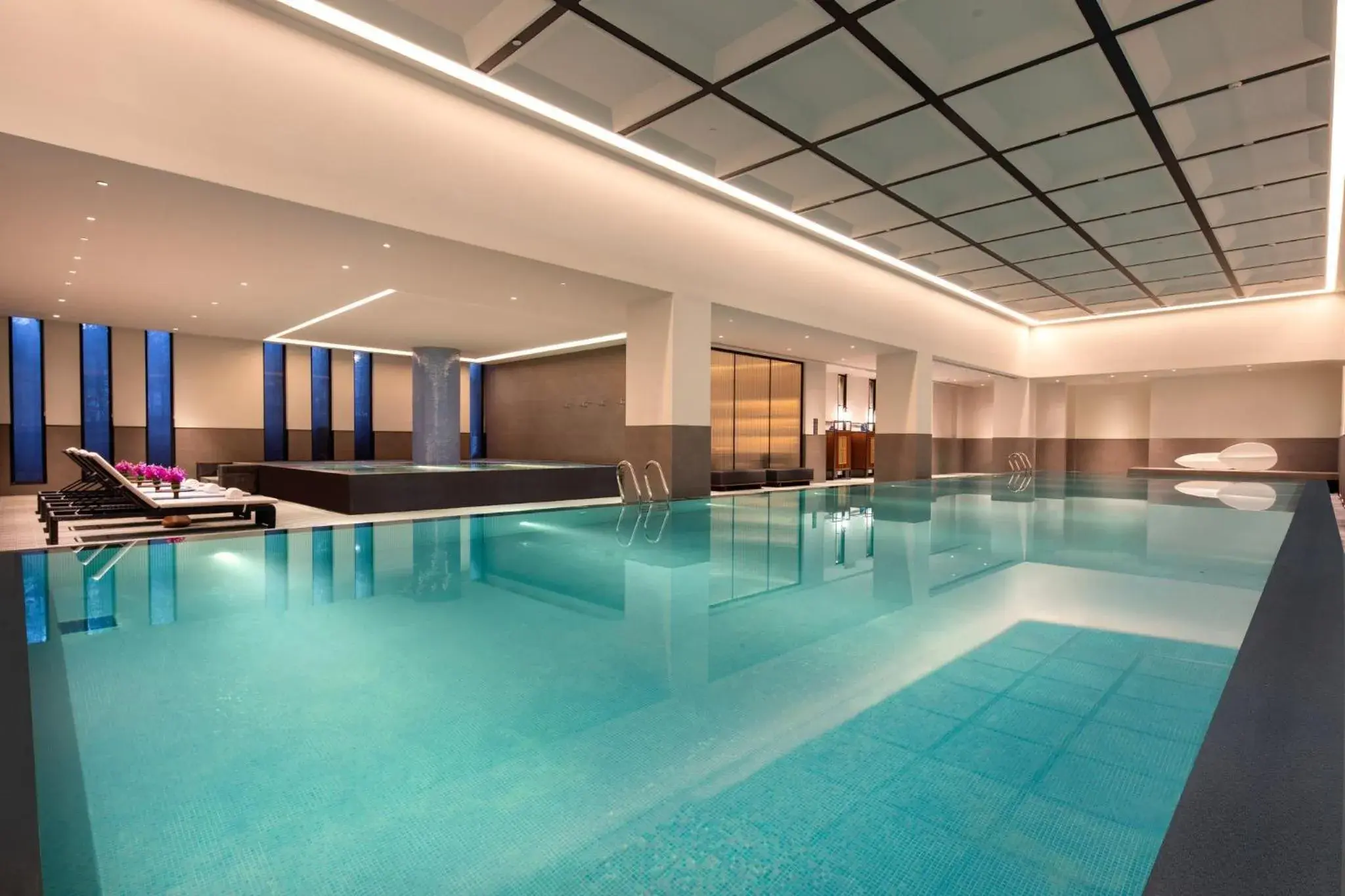 Swimming pool in Crowne Plaza Wuzhen by IHG Swimming pool in Crowne Plaza Wuzhen by IHG